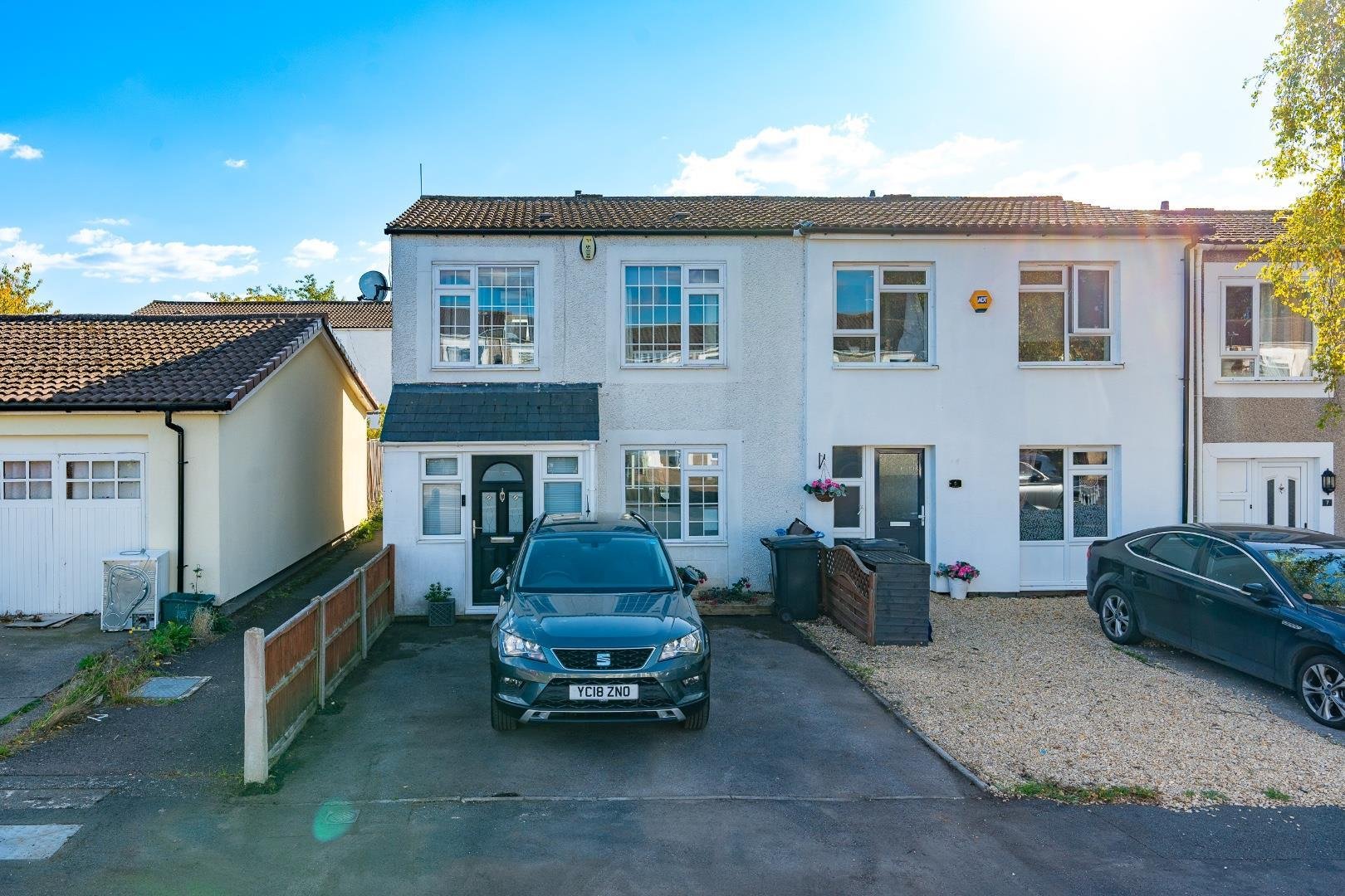 Shipham close whitchurch 34232678 olh04242
