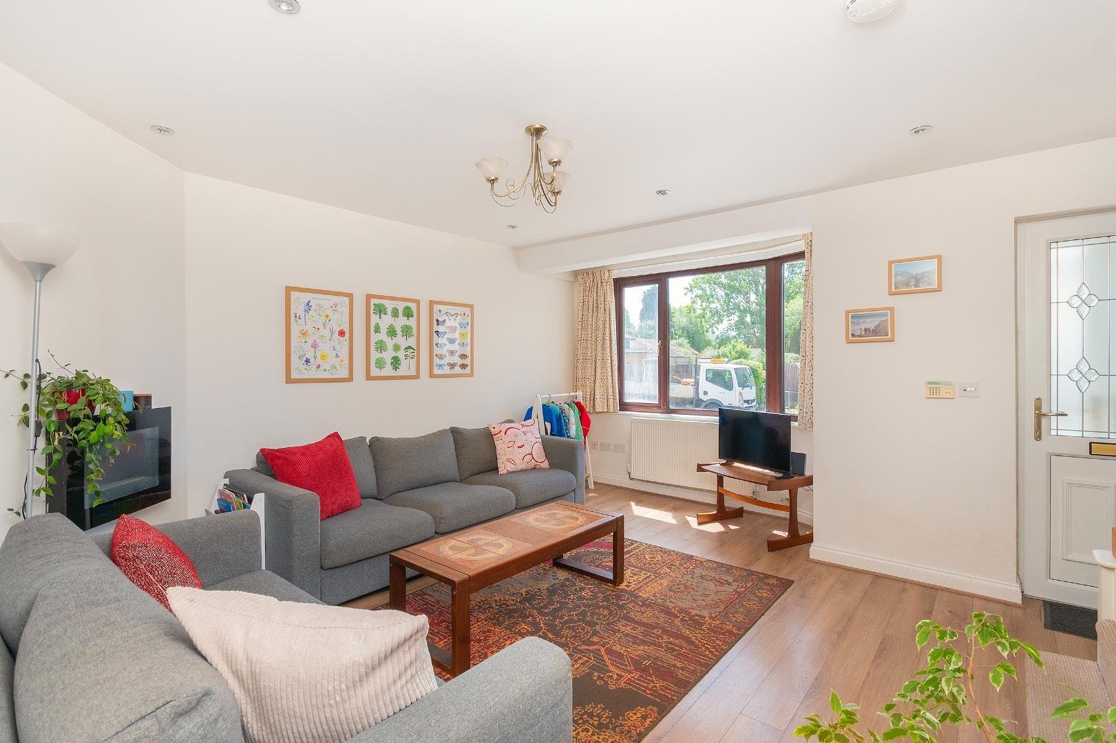 Silbury road ashton vale 34020433 0 s4 rav living room c