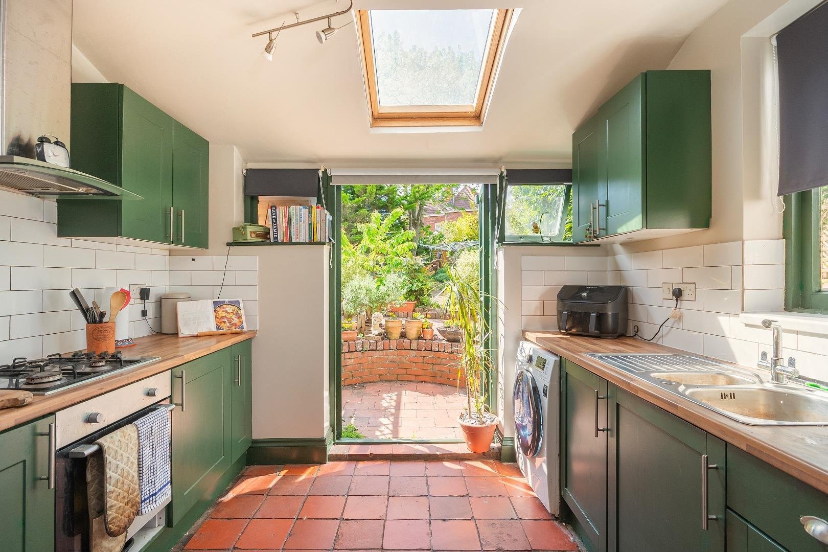 Somerset road knowle 33871760 2 s0 rke kitchen c
