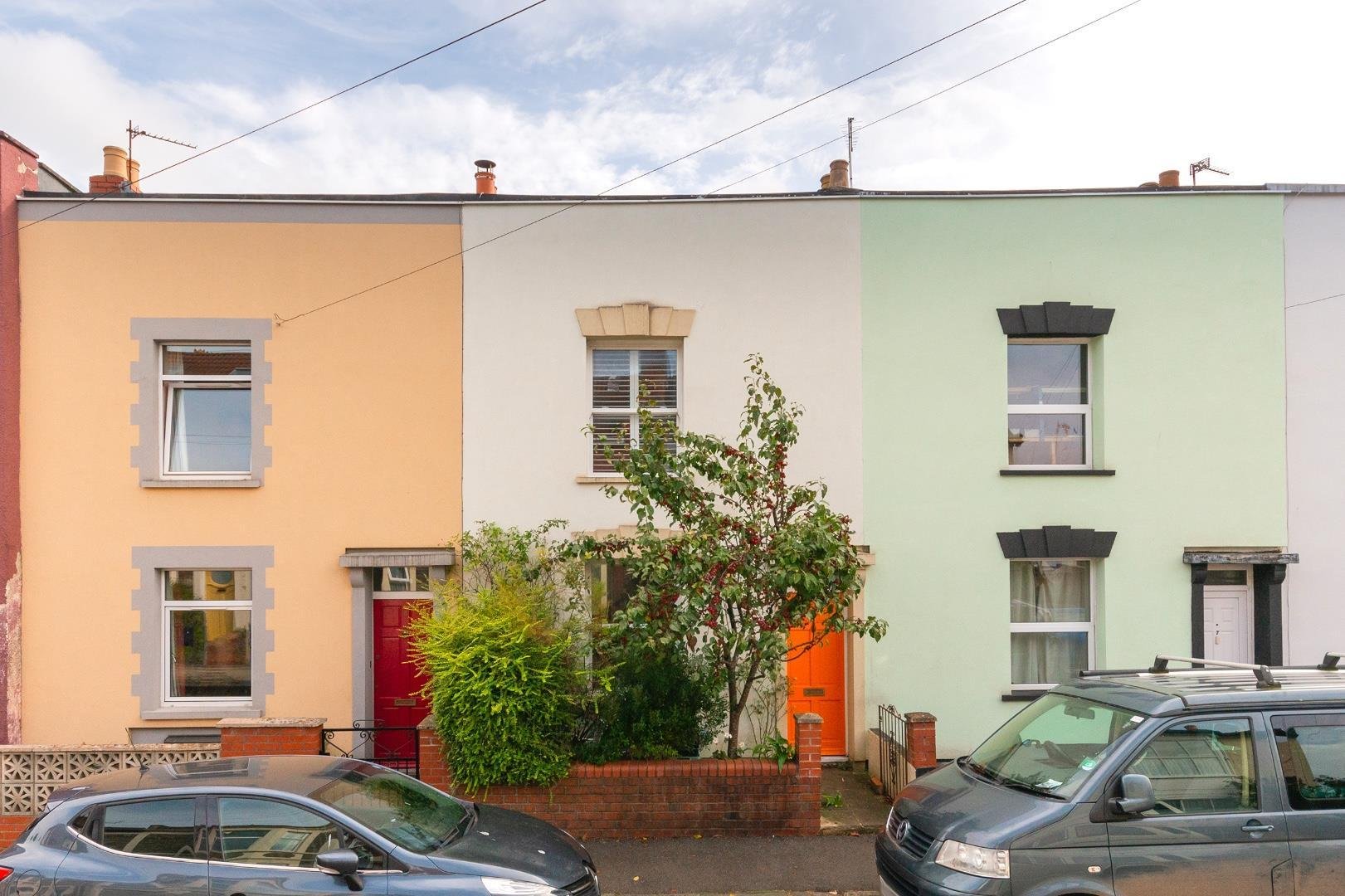 Somerset terrace windmill hill 33978387 ecarrettesremos5 external d