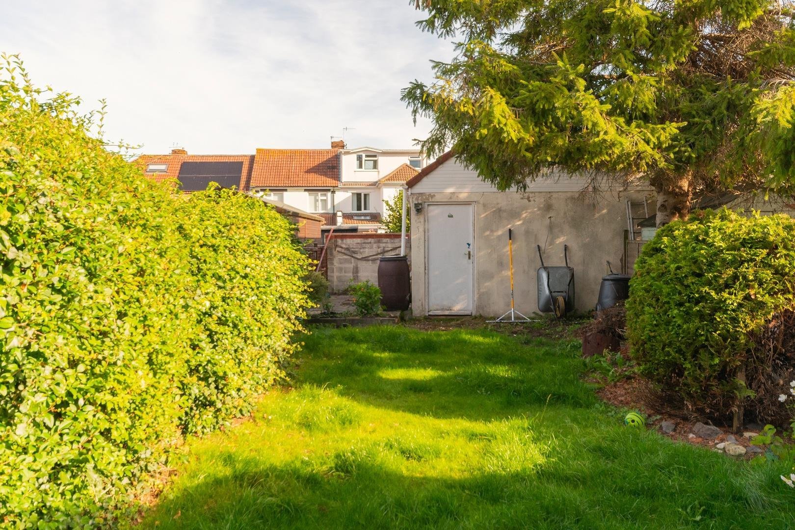 South liberty lane ashton vale 33430089 s7 l6 lbr external f
