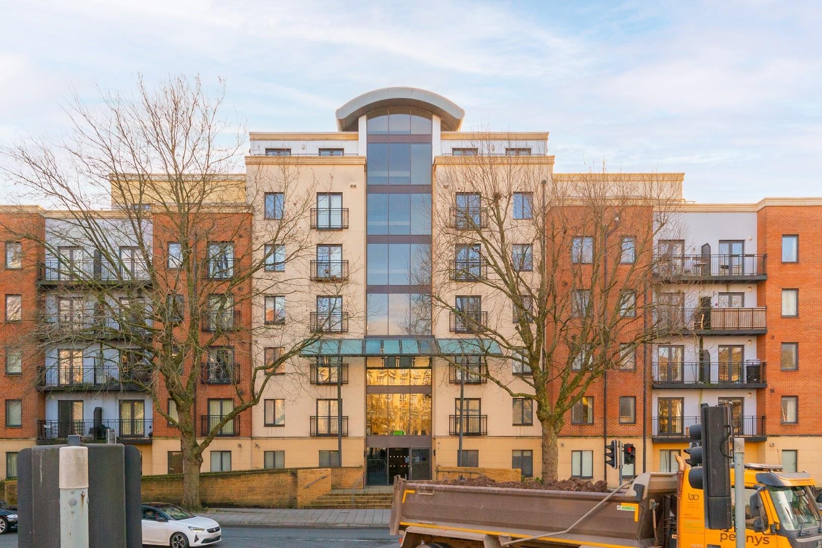 Squires court bedminster 33420847 truocseriuqs16 external b