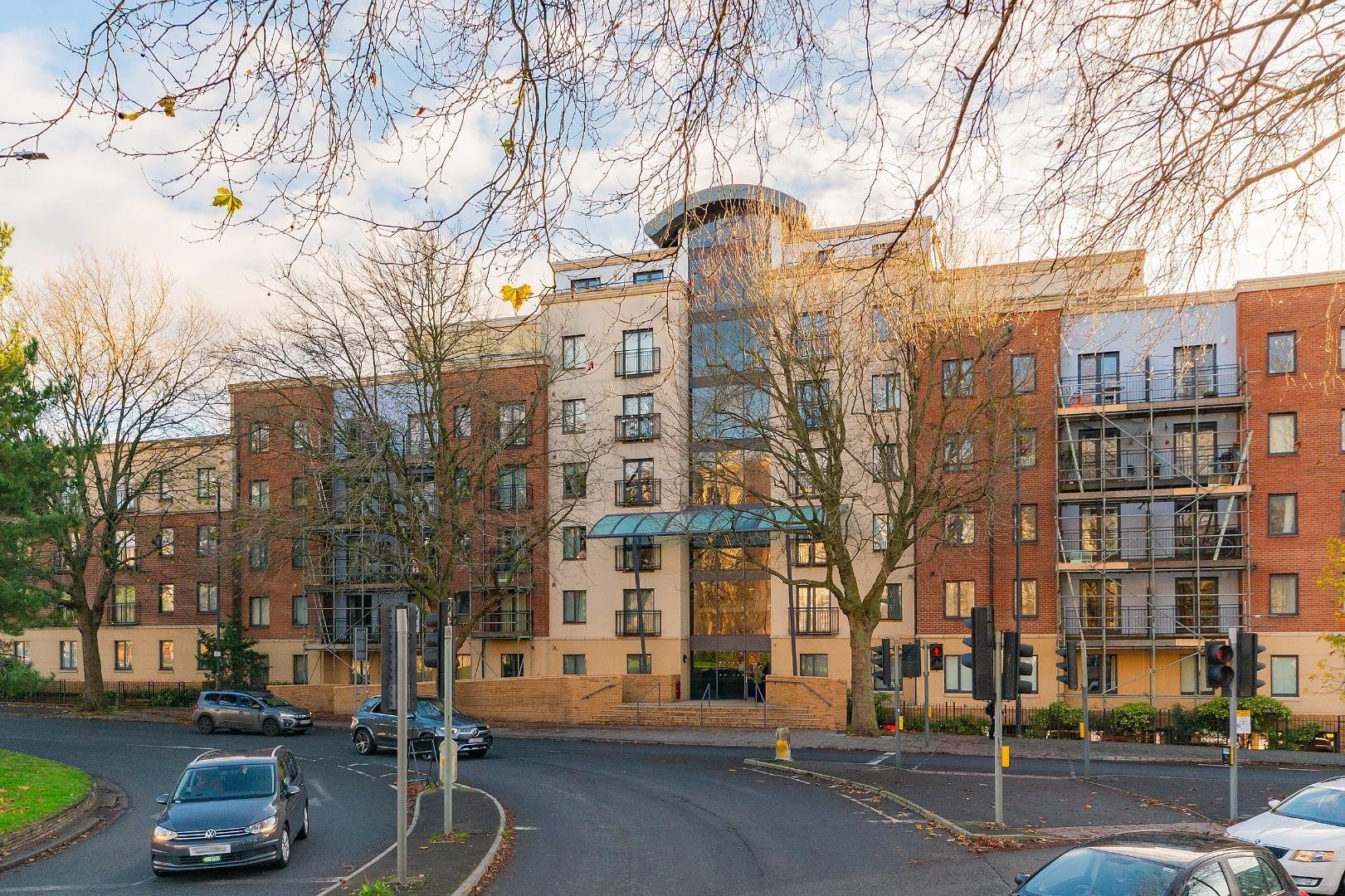 Squires court bedminster 34319634 8 s2 cbr external a