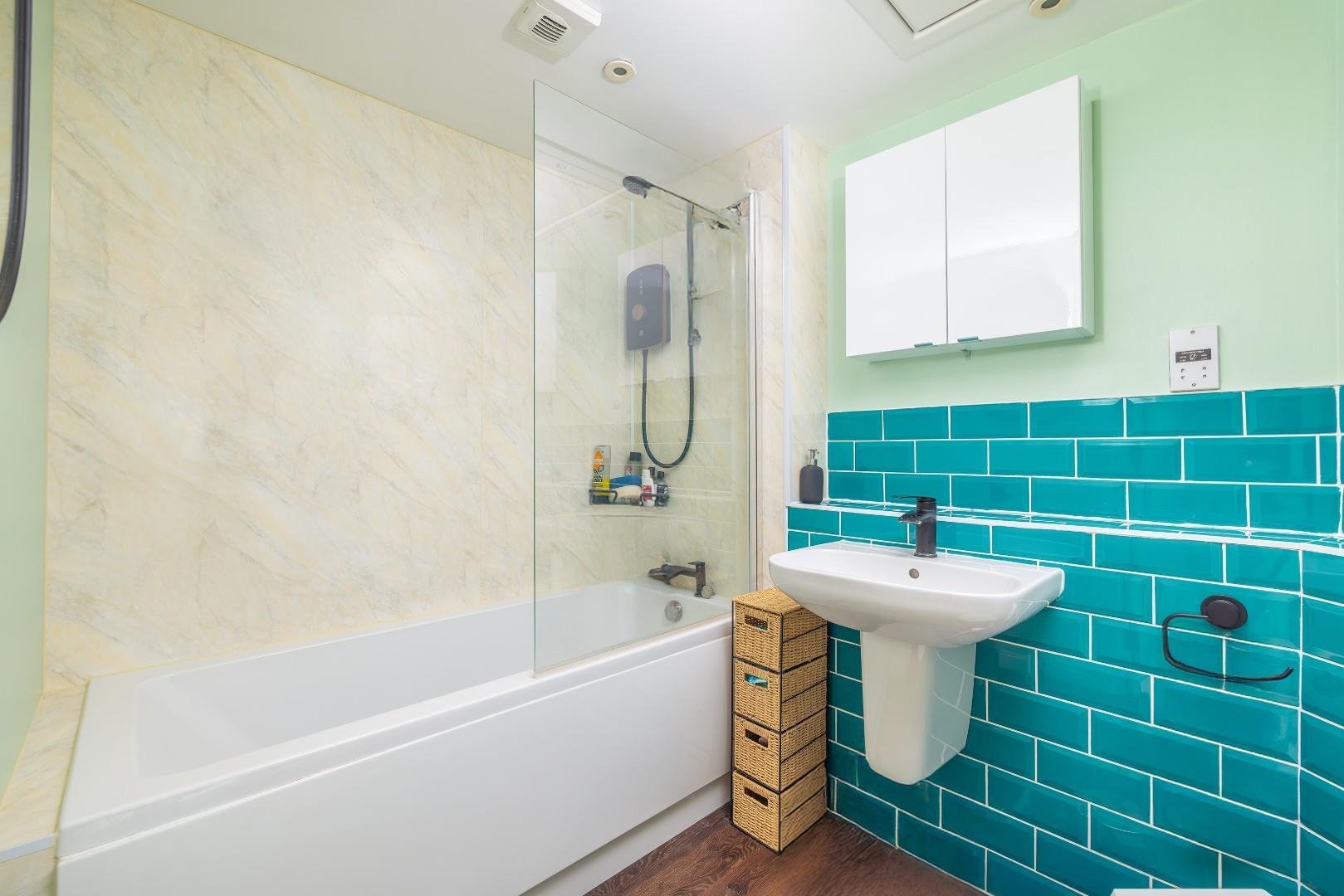 Squires court bedminster 34319634 char9435