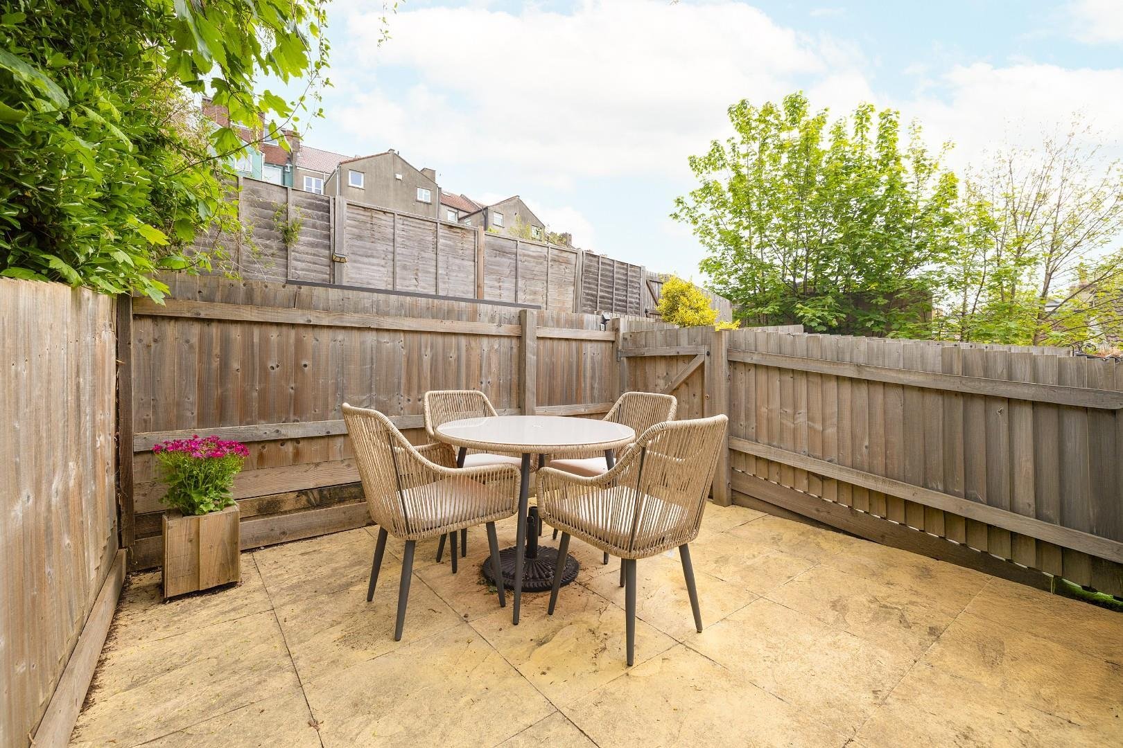 St johns lane bristol 33848904 cd7 a6923