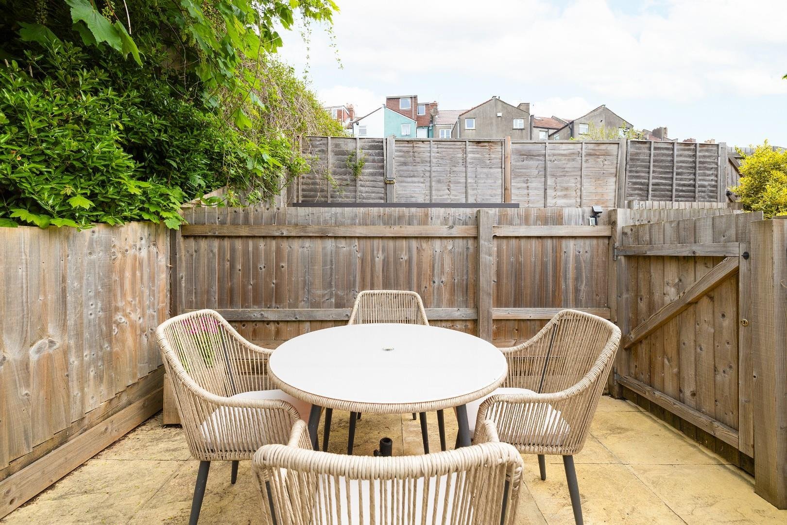 St johns lane bristol 33848904 cd7 a6924