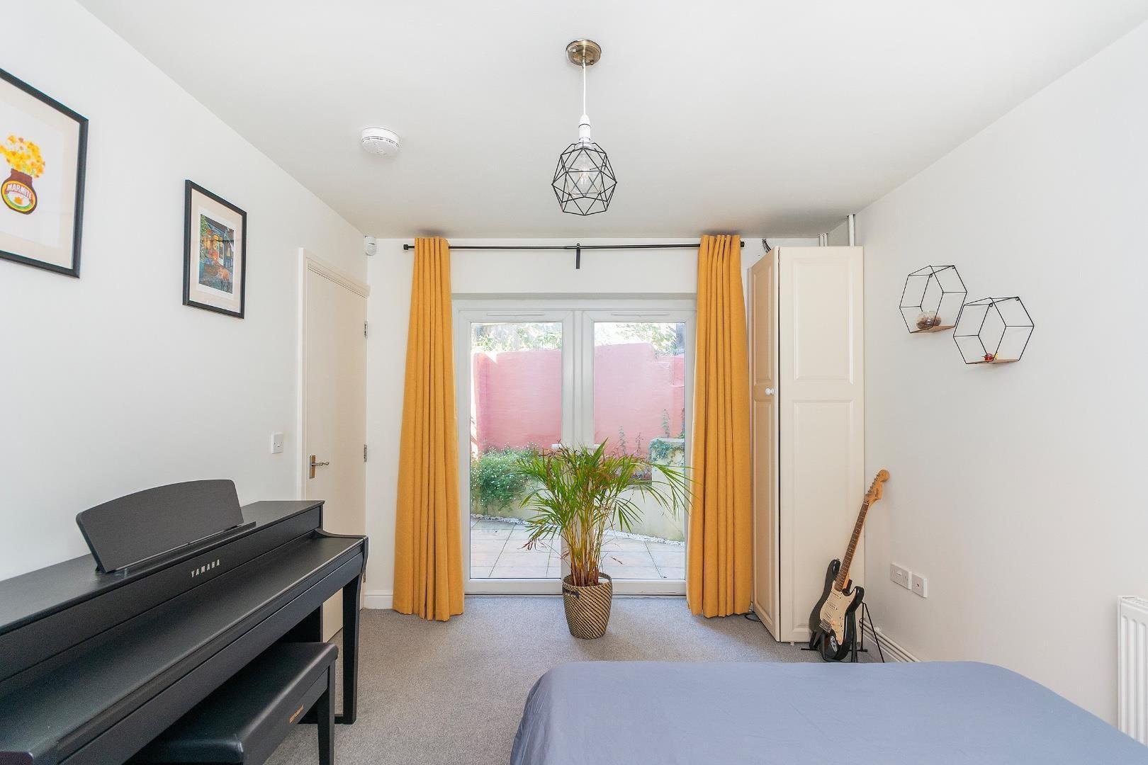 St leonards road horfield 34199345 3 s2 lrhd bedroom b