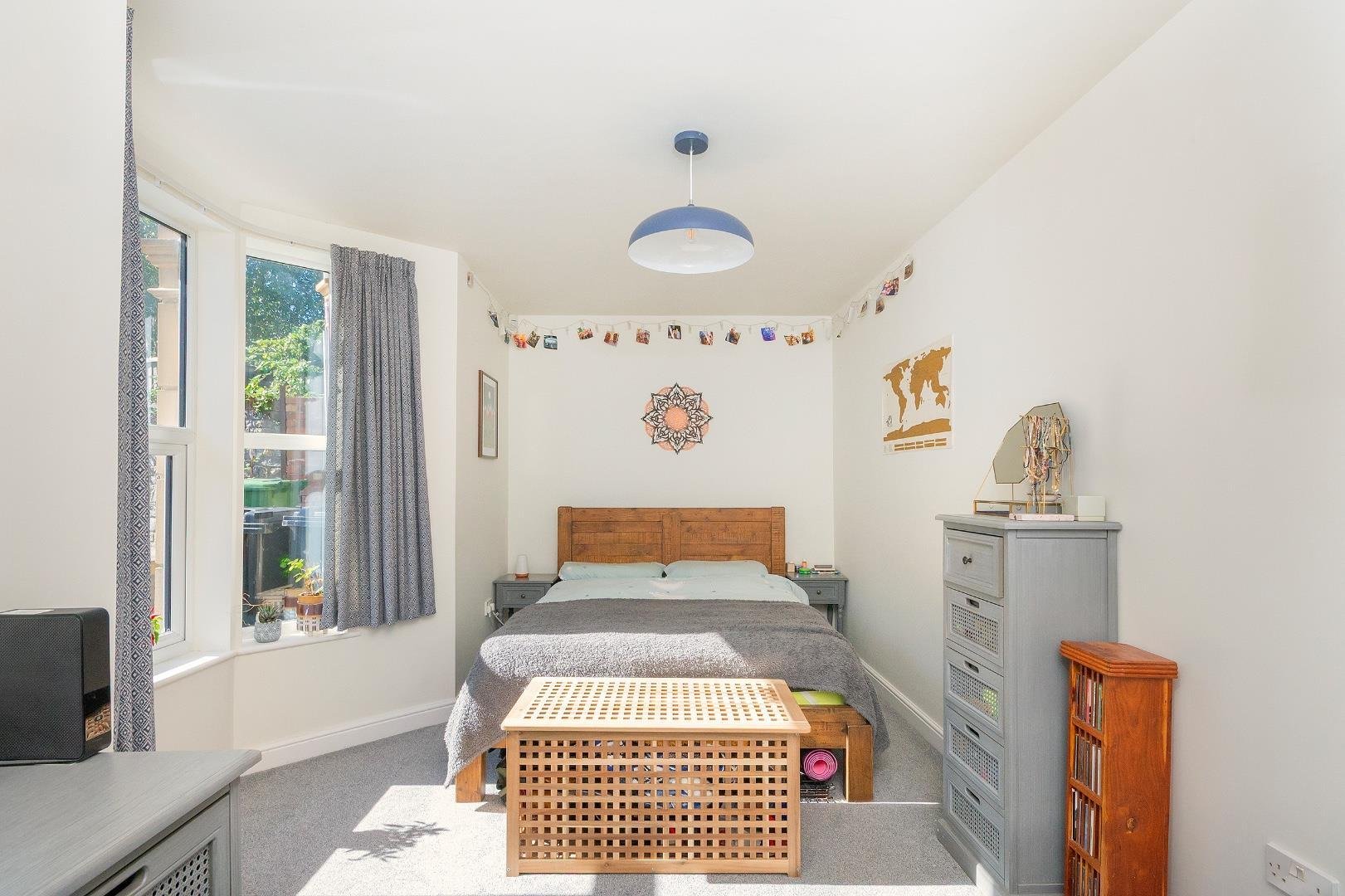 St leonards road horfield 34199345 3 s2 lrhd bedroom e
