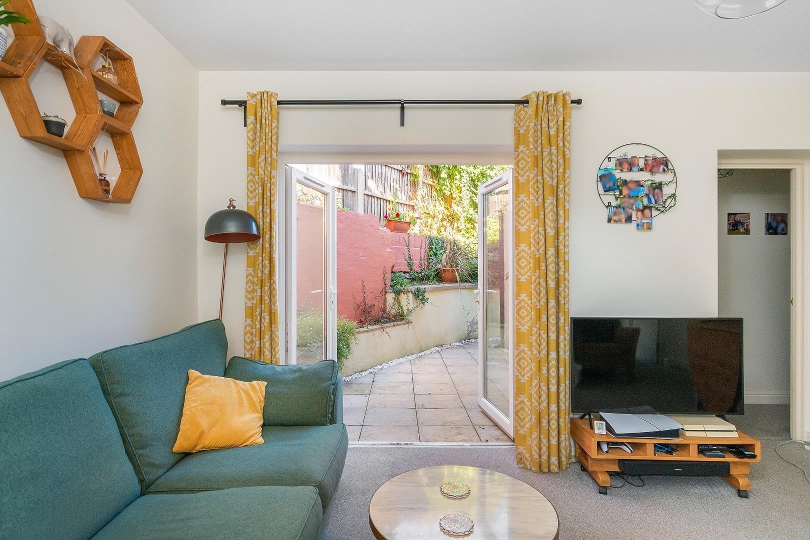 St leonards road horfield 34199345 3 s2 lrhd reception a