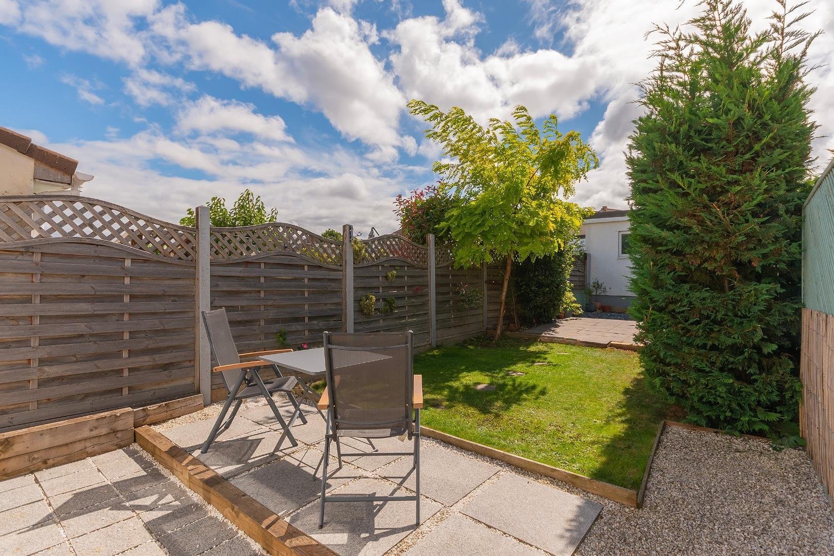 St peters rise headley park 34122588 1 s1 p8 rhp external b