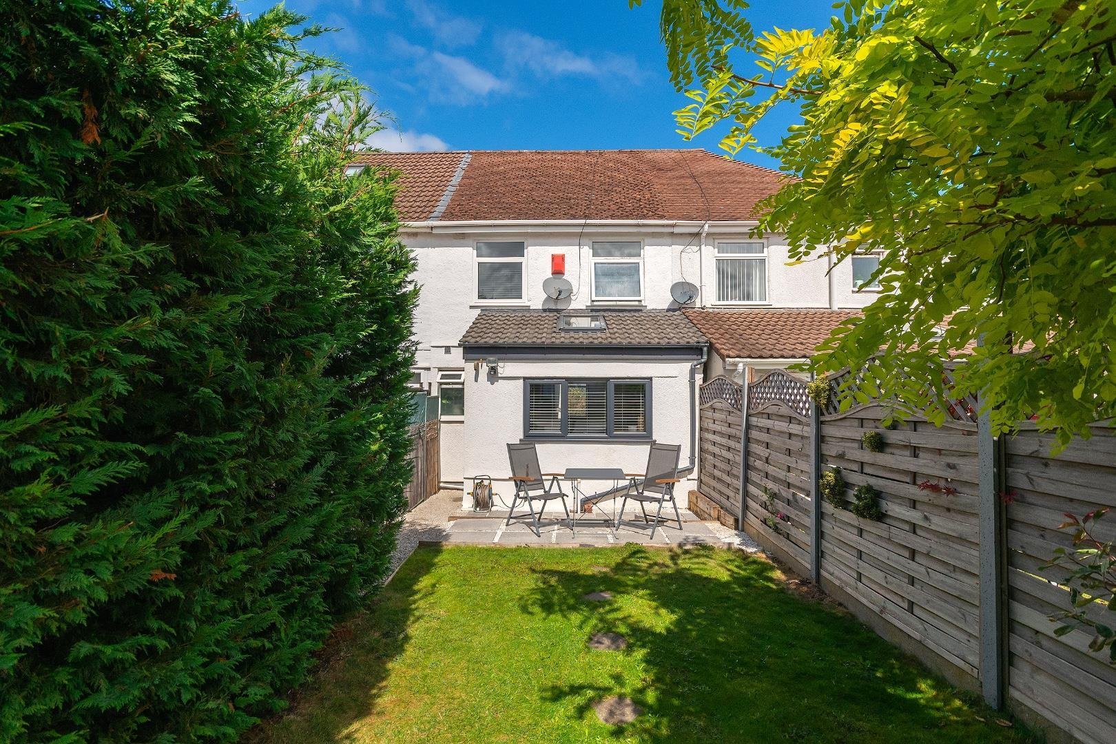 St peters rise headley park 34122588 1 s1 p8 rhp external d