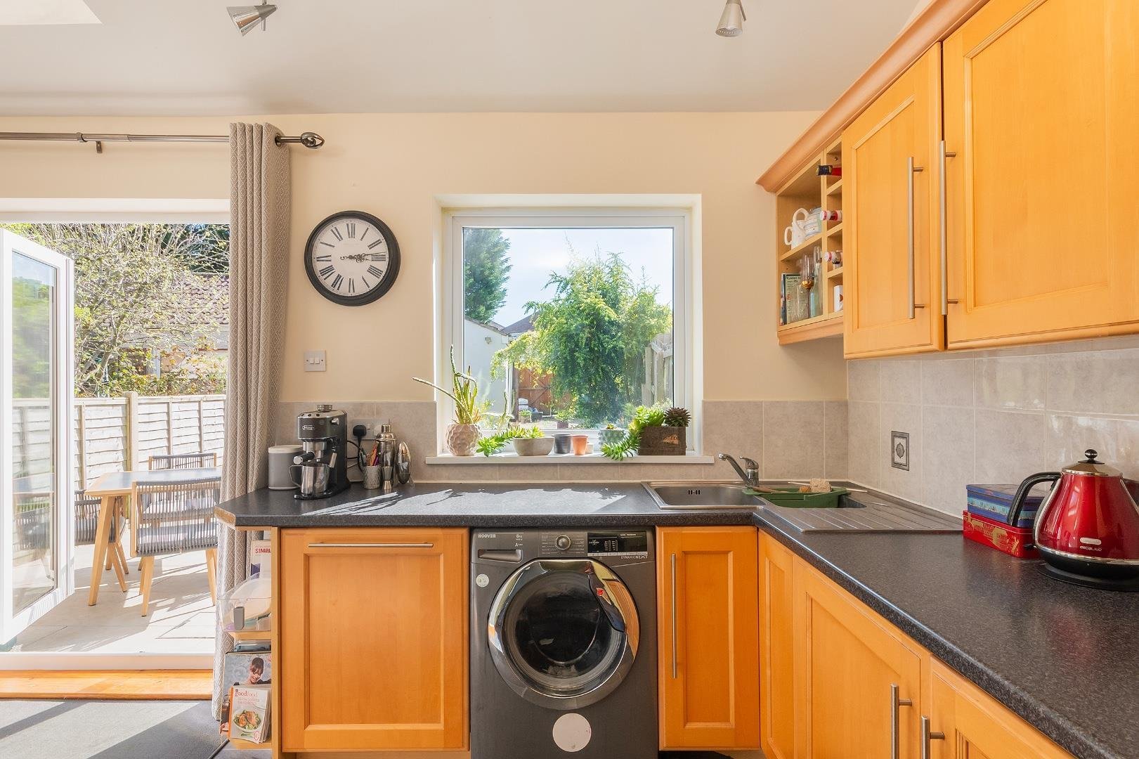 Stanley avenue filton 34608602 1 s9 afn kitchen b