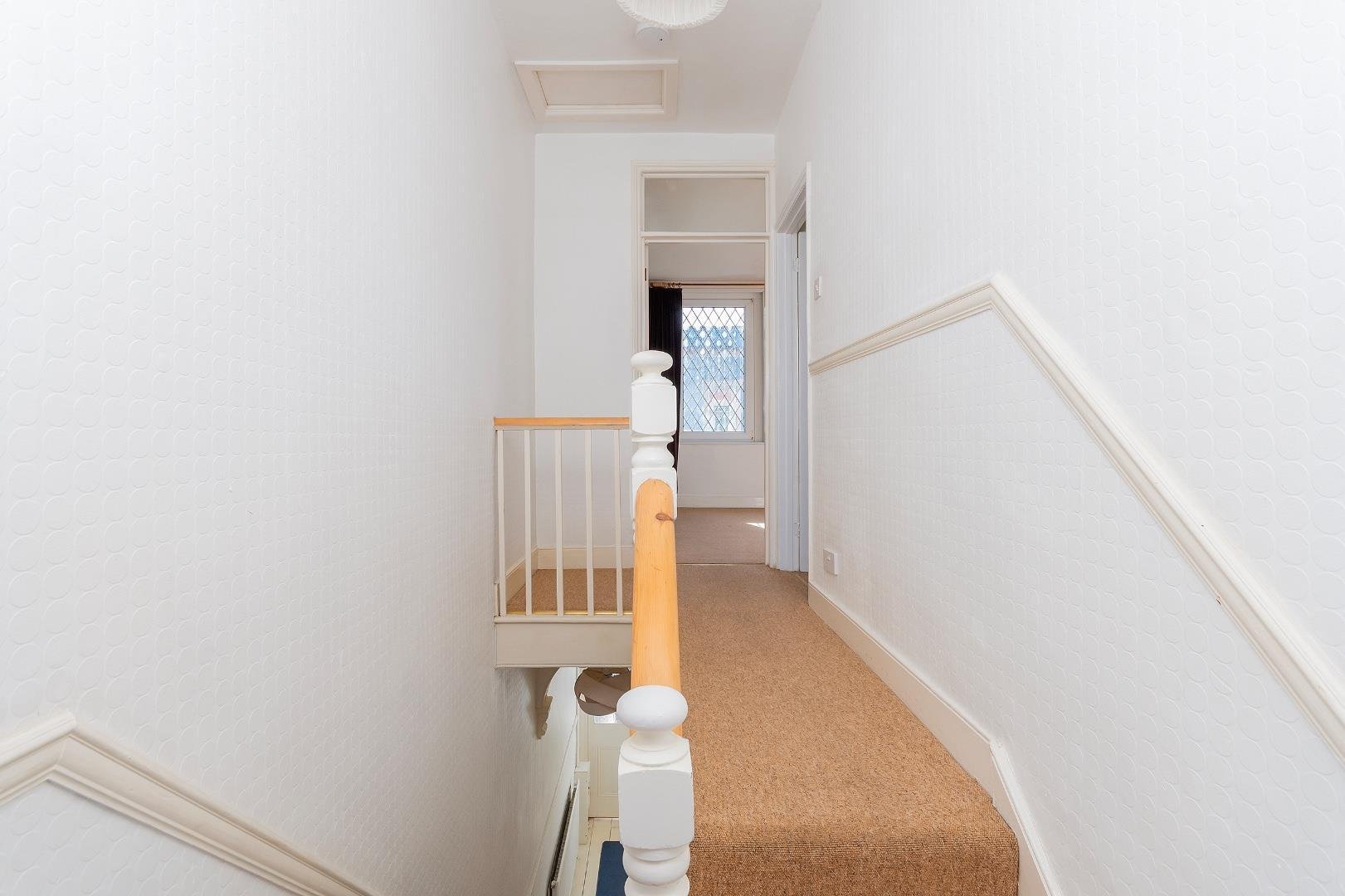 Stevens crescent totterdown 34158253 6 s1 ctn landing a