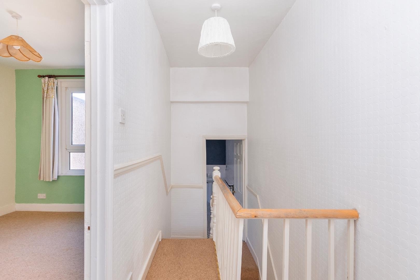 Stevens crescent totterdown 34158253 6 s1 ctn landing b