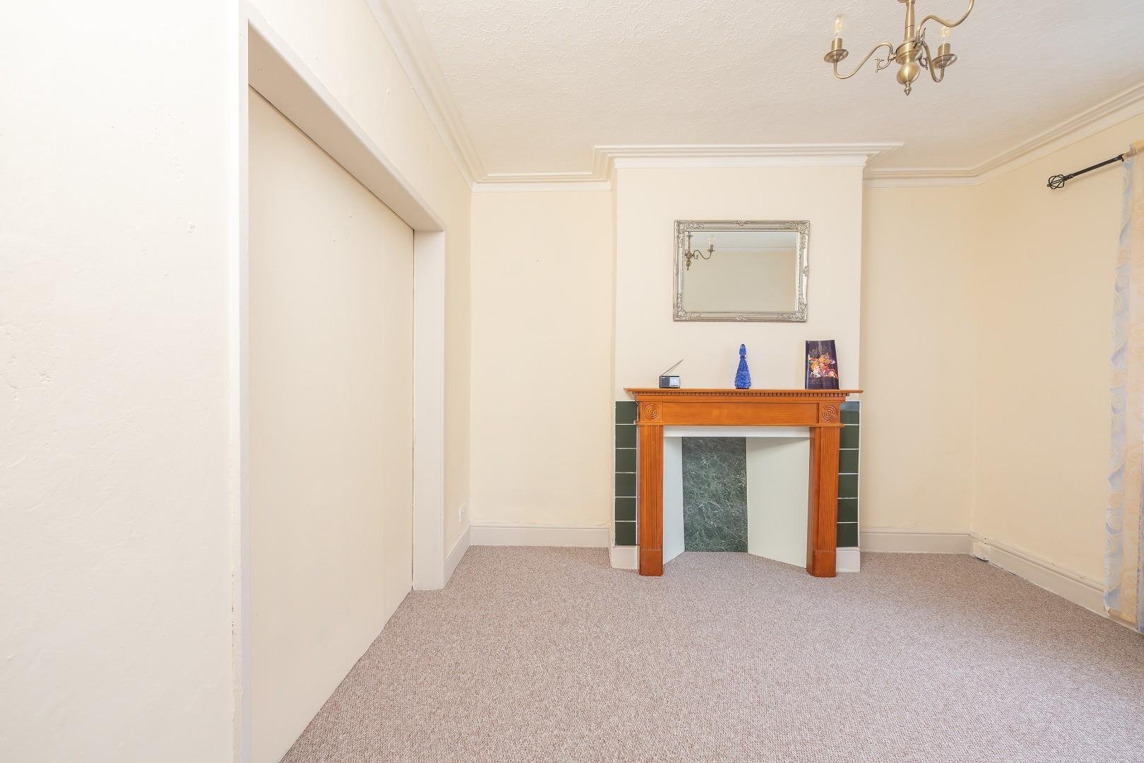 Stuart street redfield 34092452 char7052