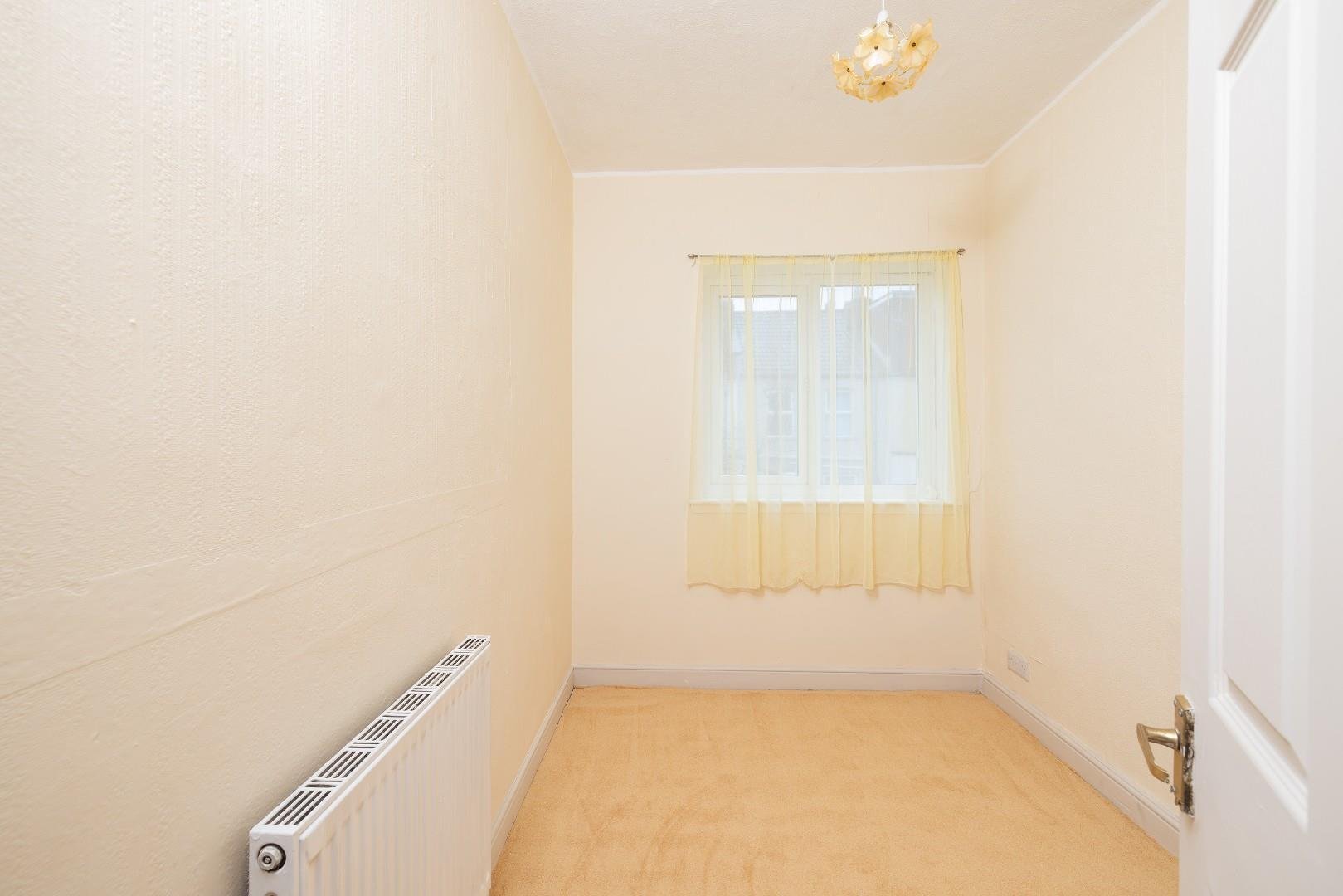 Stuart street redfield 34092452 char7093