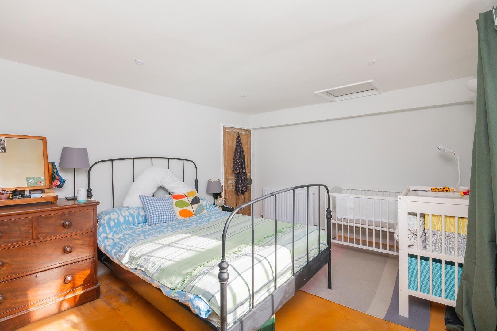 Sydney row spike island 33590522 woryendys6 bedroom f