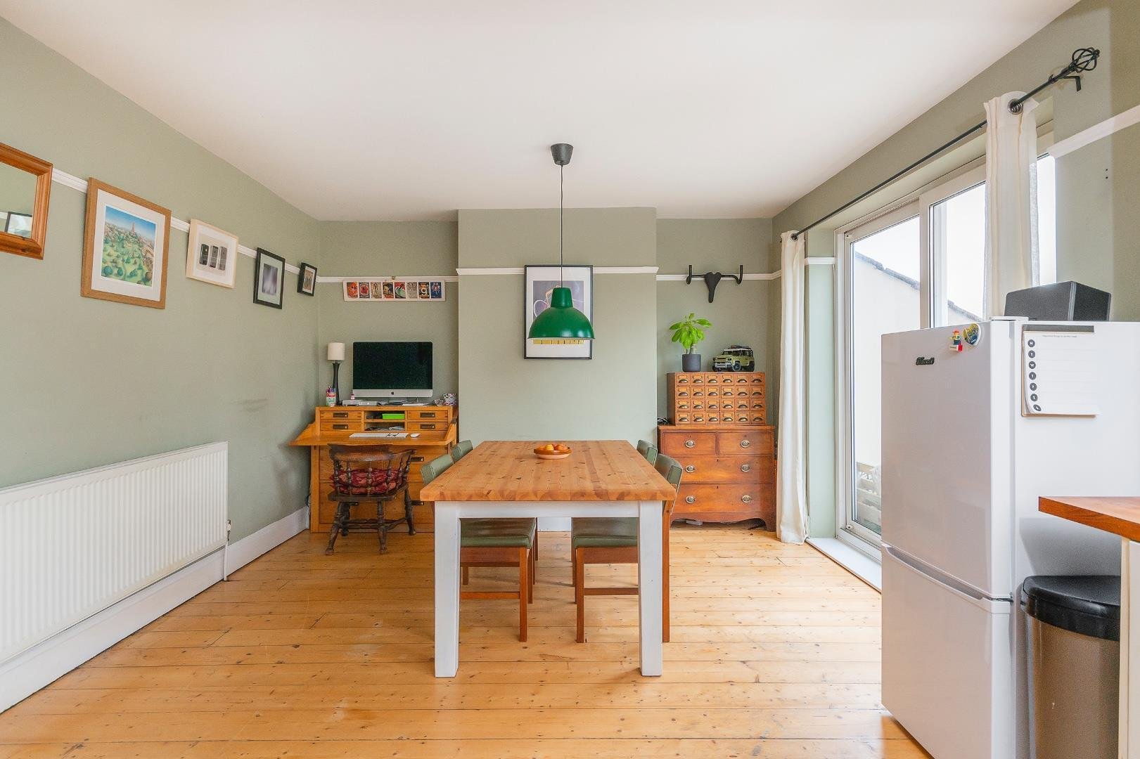 Sylvia avenue knowle 32646391 eunevaaivlys661 kitchen