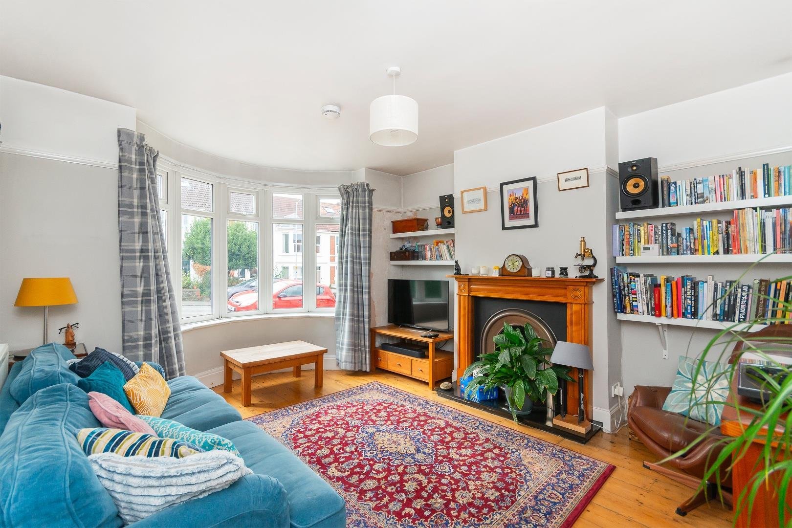 Sylvia avenue knowle 32646391 eunevaaivlys661 living room c
