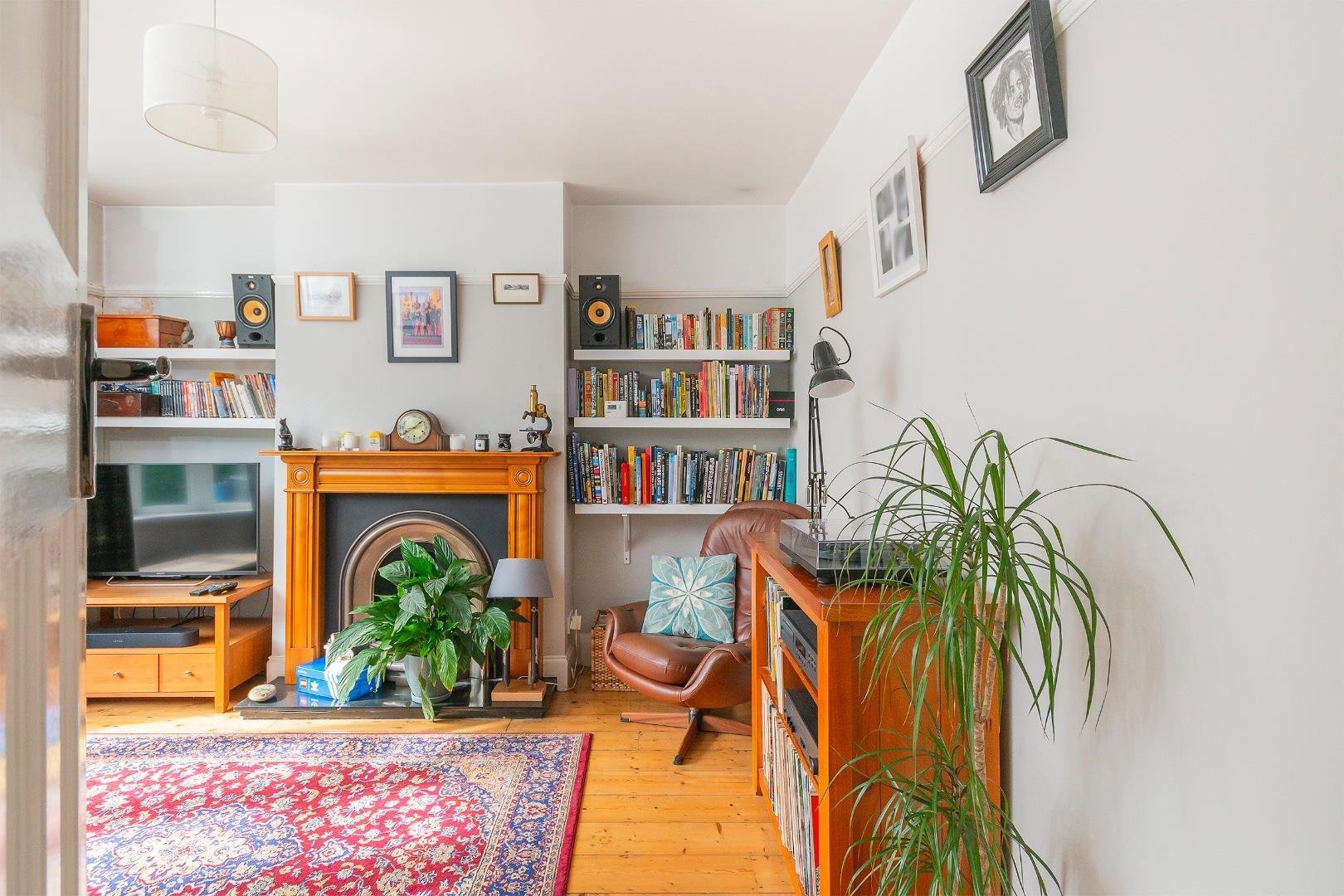 Sylvia avenue knowle 32646391 eunevaaivlys661 living room d