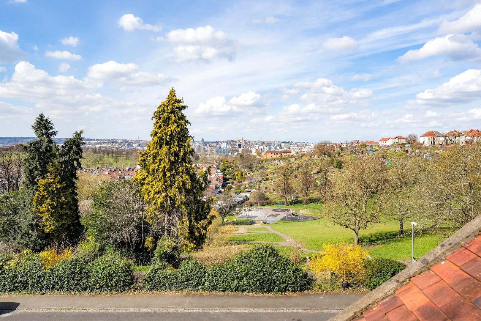 Sylvia avenue knowle 33766946 dsc06160