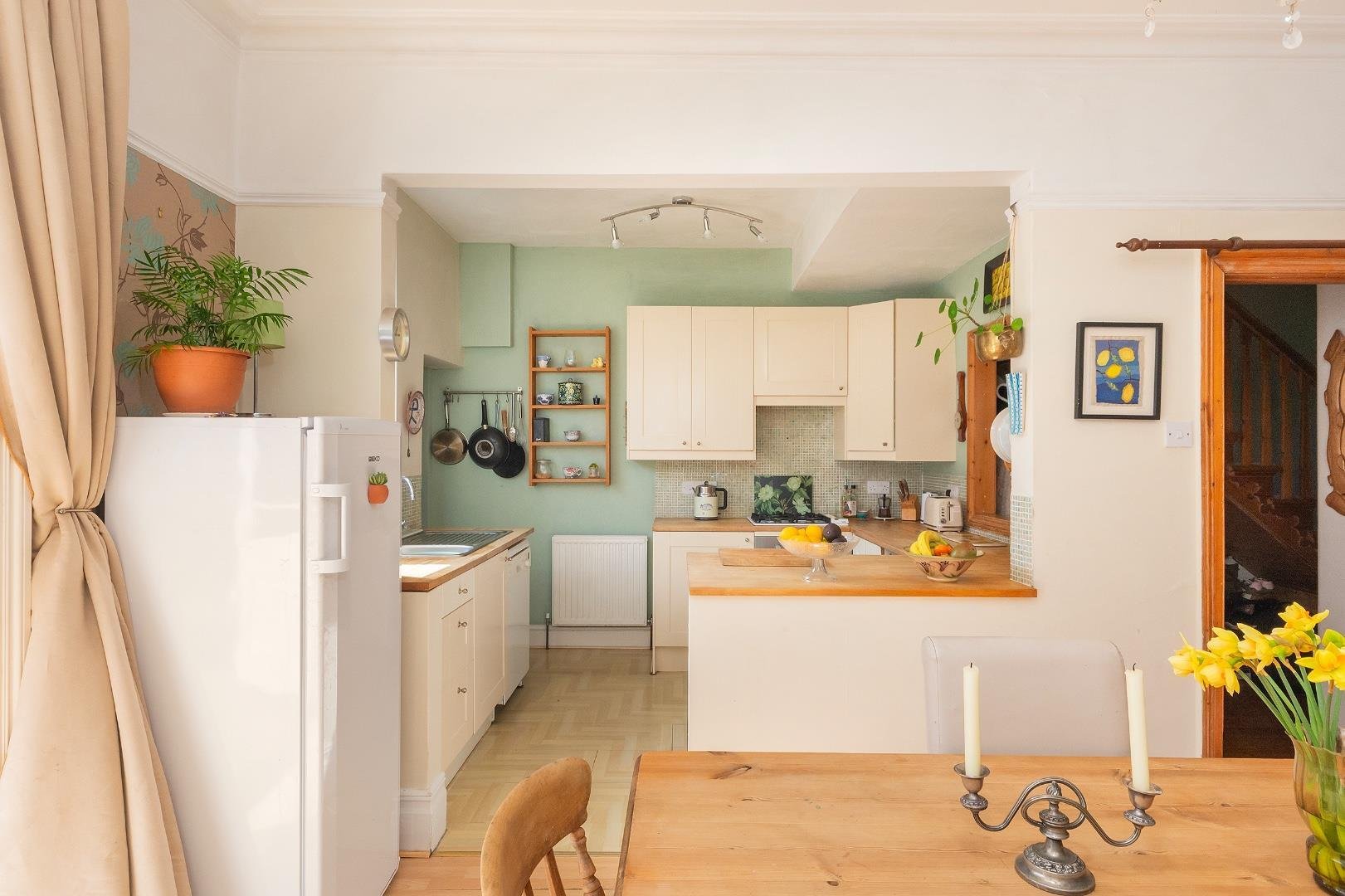 Sylvia avenue knowle 34578032 5 s1 ake kitchen c