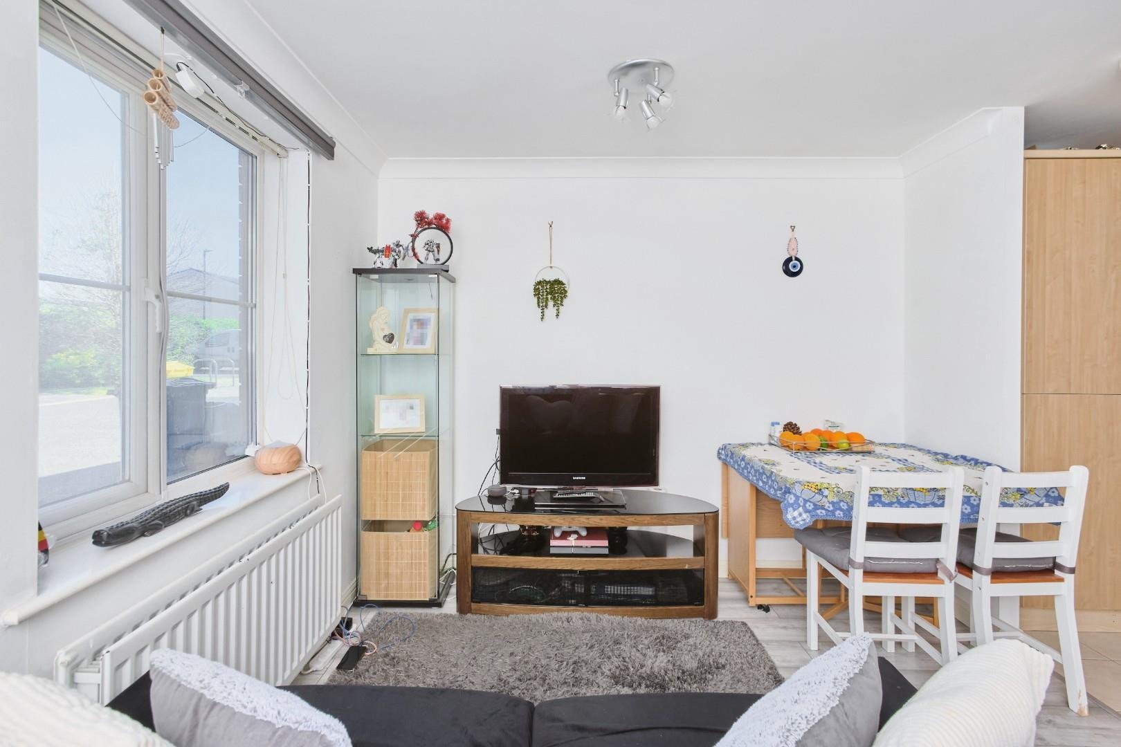 Tarnock avenue whitchurch 33827956 jaj bs149 rs 0007