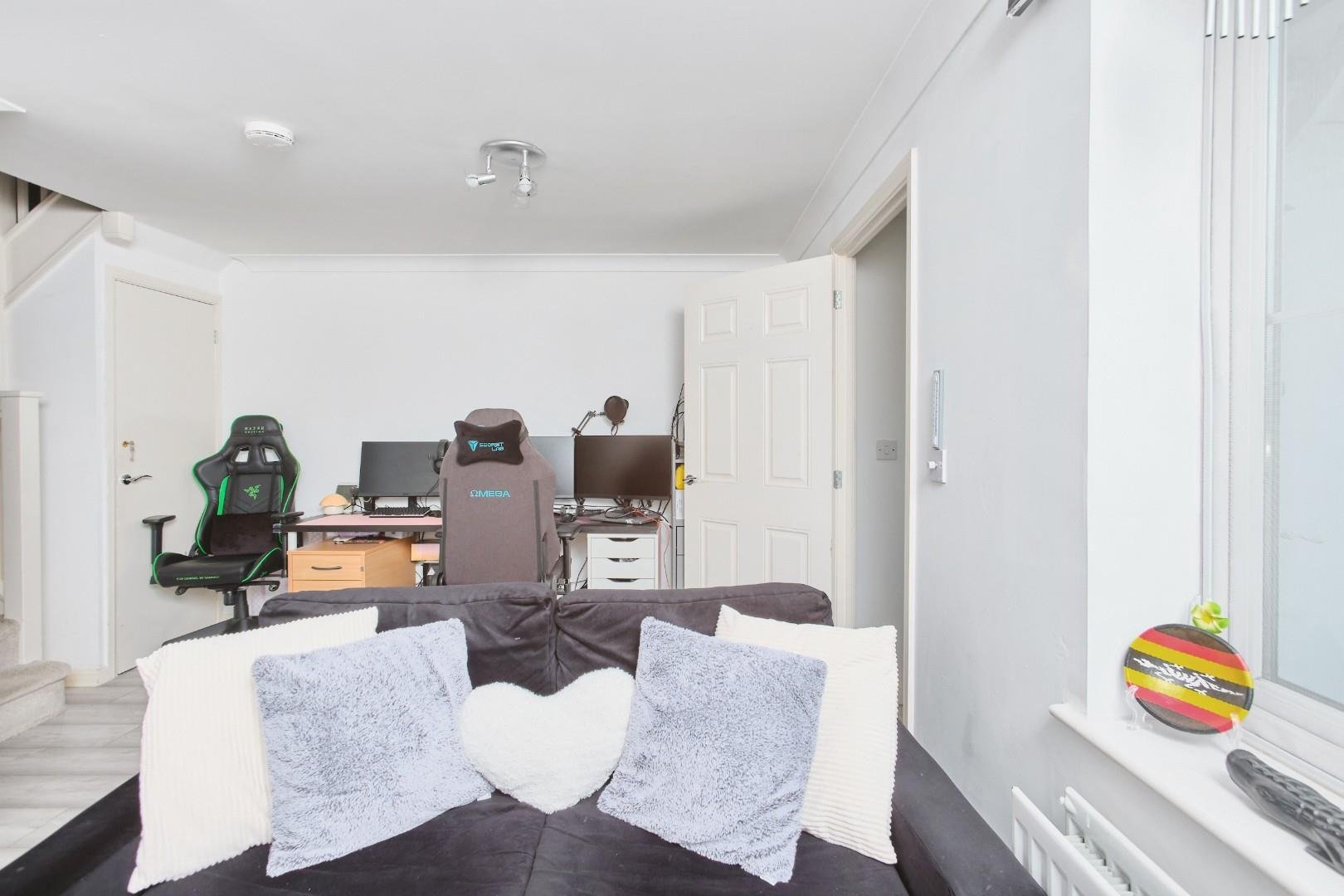Tarnock avenue whitchurch 33827956 jaj bs149 rs 0016
