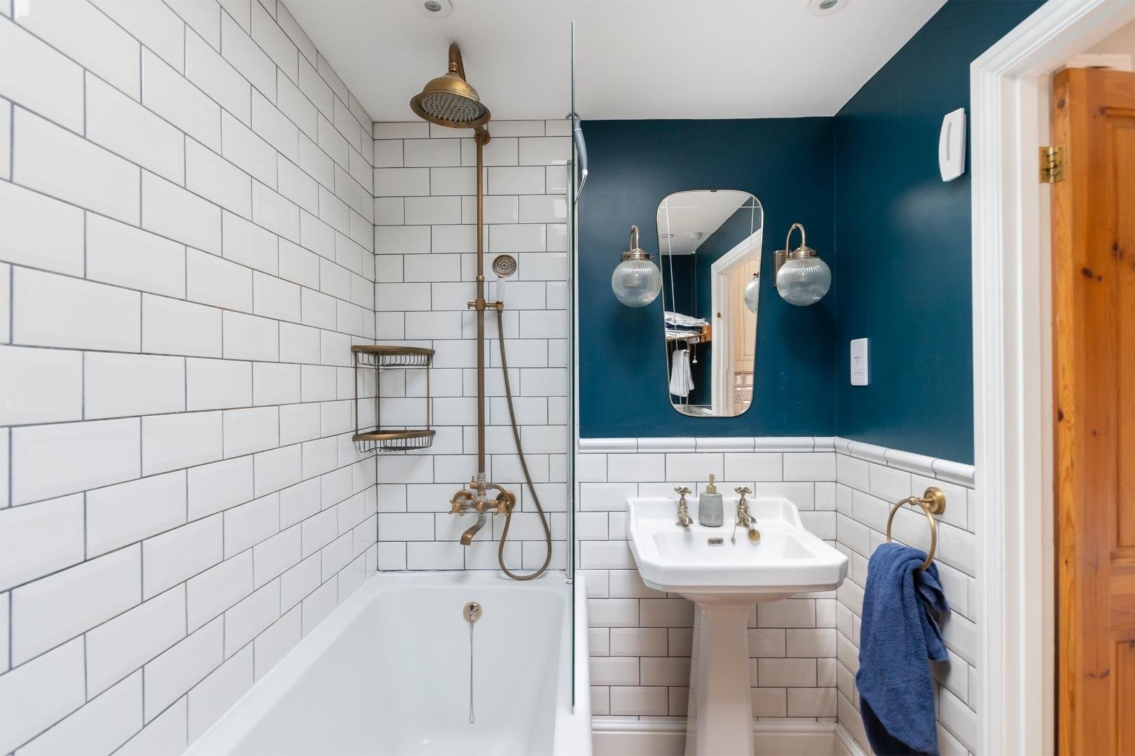 Tenby street lawrence hill 32903022 1 tsl5 h bathroom b
