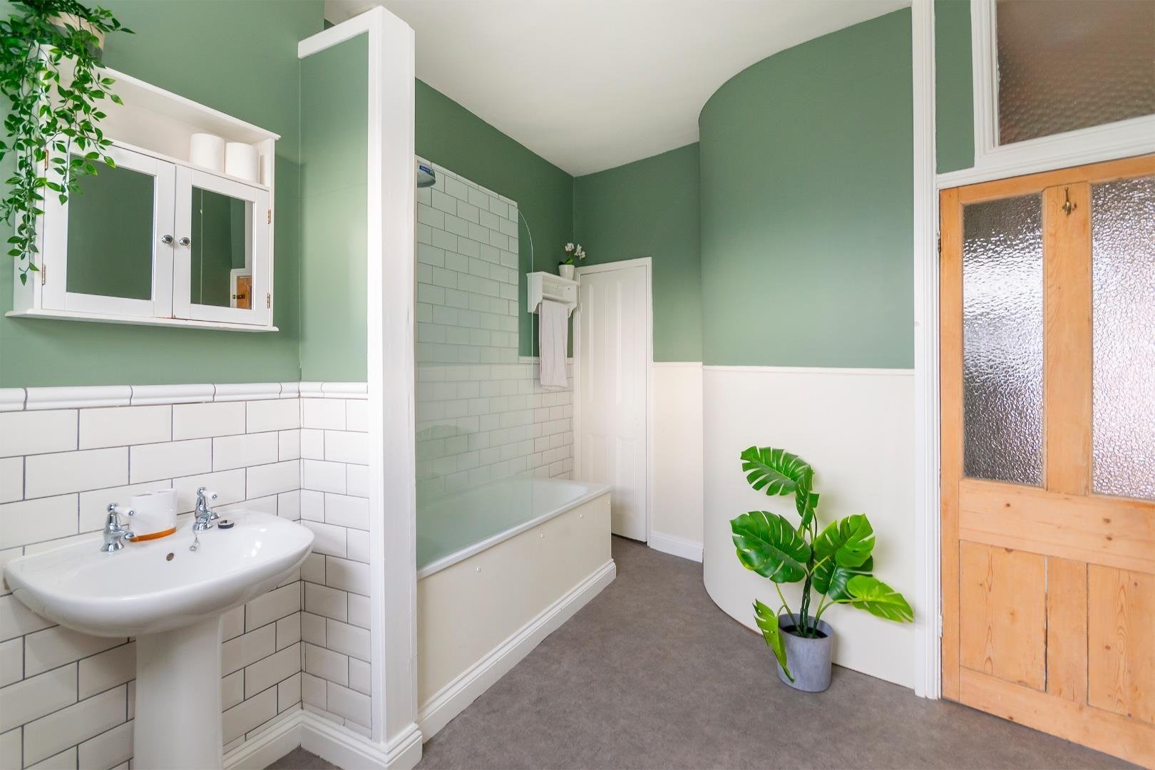 Tenby street lawrence hill 32903022 1 tsl5 h bathroom c