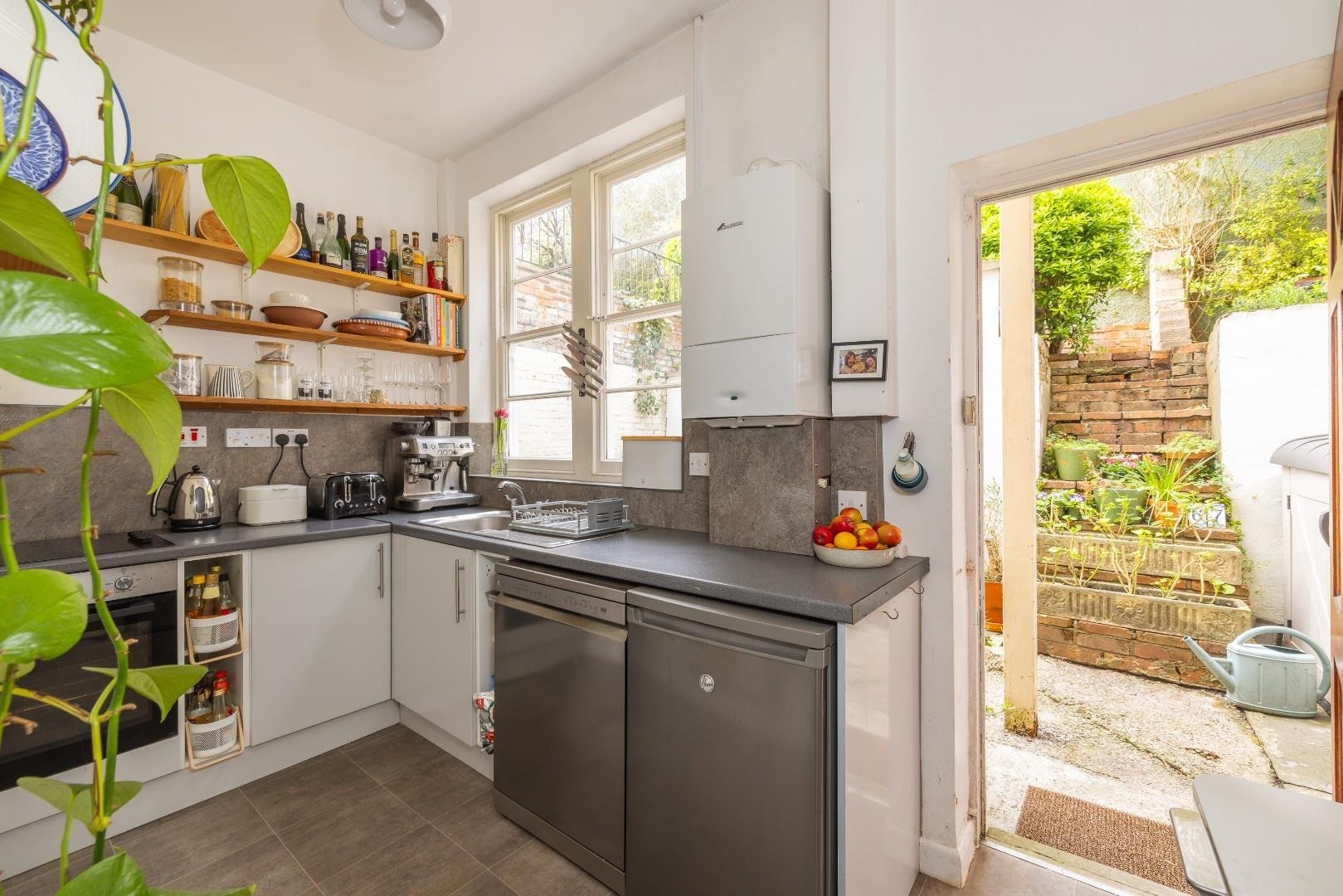 Upper cheltenham place montpelier 34576091 char0069