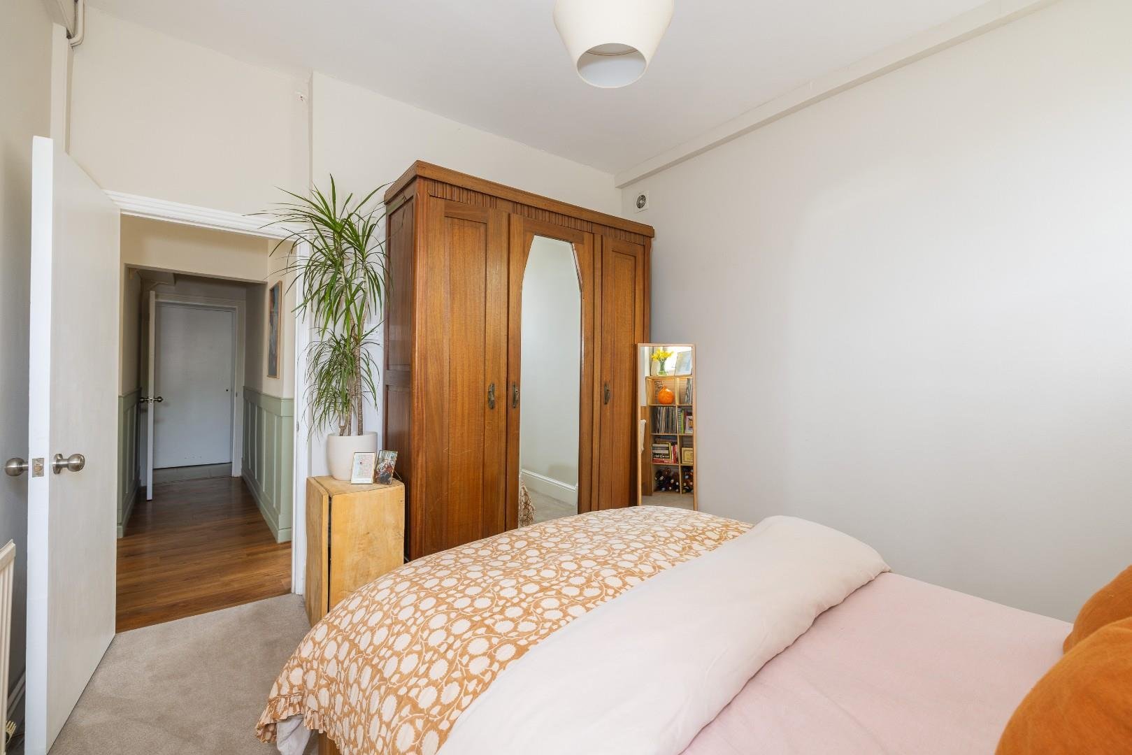 Upper cheltenham place montpelier 34576091 char0139