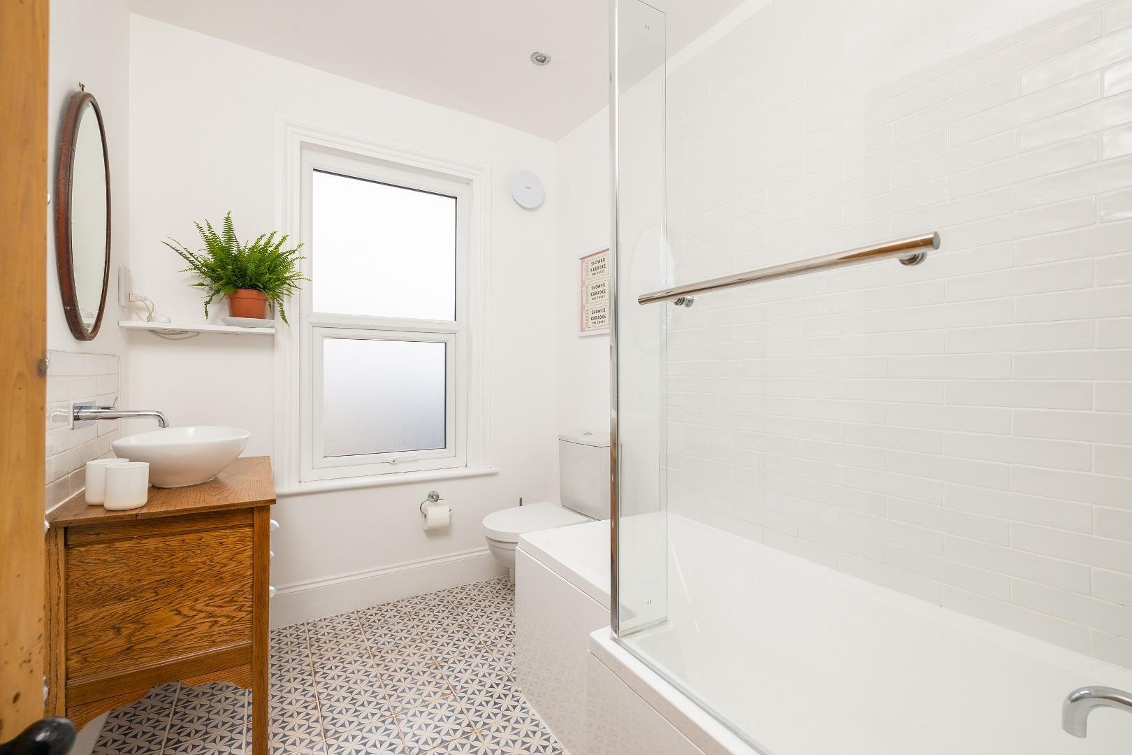 Upper sandhurst road brislington 33957356 cd7 a1994