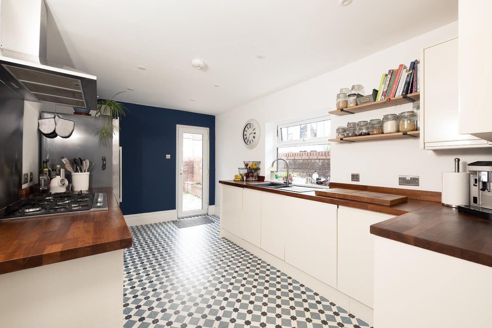 Victoria avenue redfield 34507020 char7386