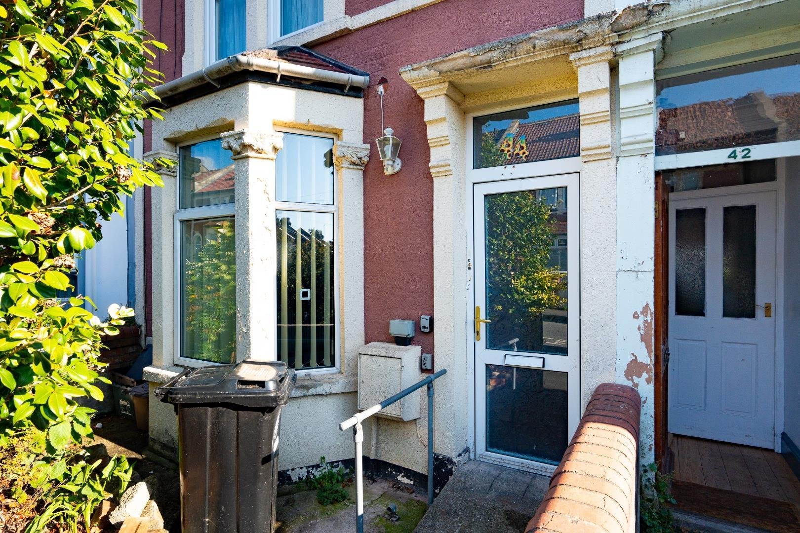 Washington avenue greenbank 34169808 olh02111