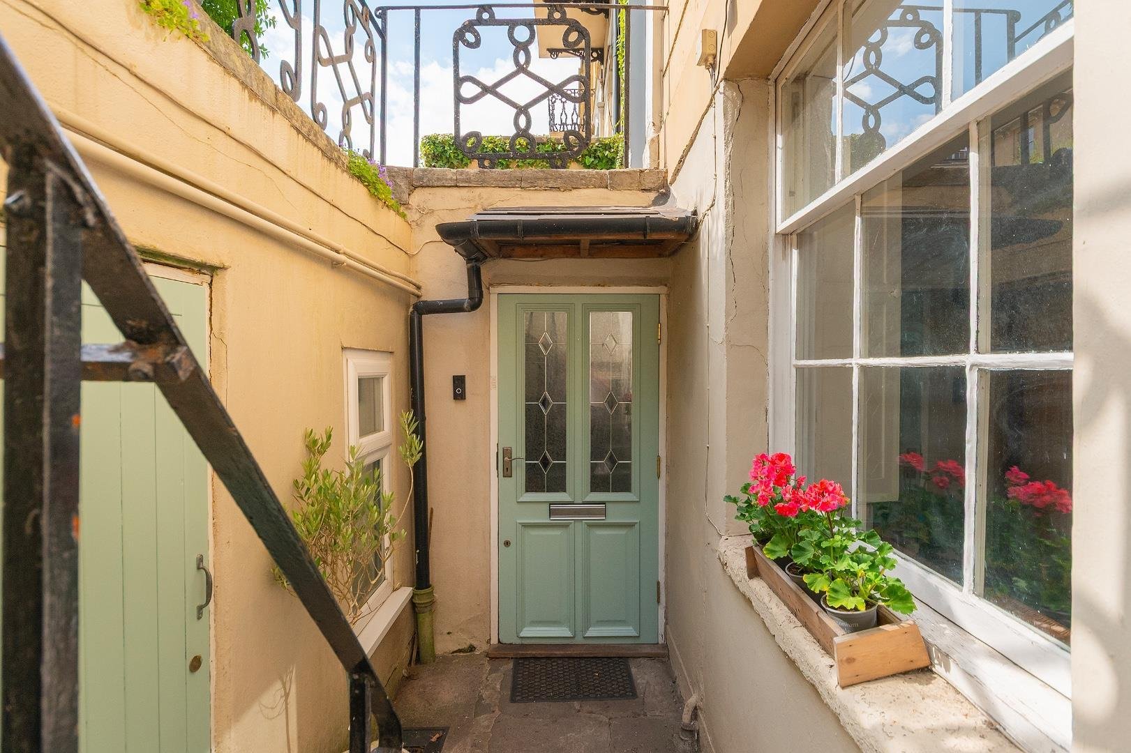 Westbourne place clifton 33930249 g0 f2 wpcn external d