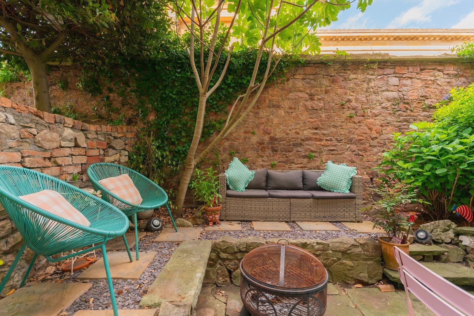 Westbourne place clifton 33930249 g0 f2 wpcn external g