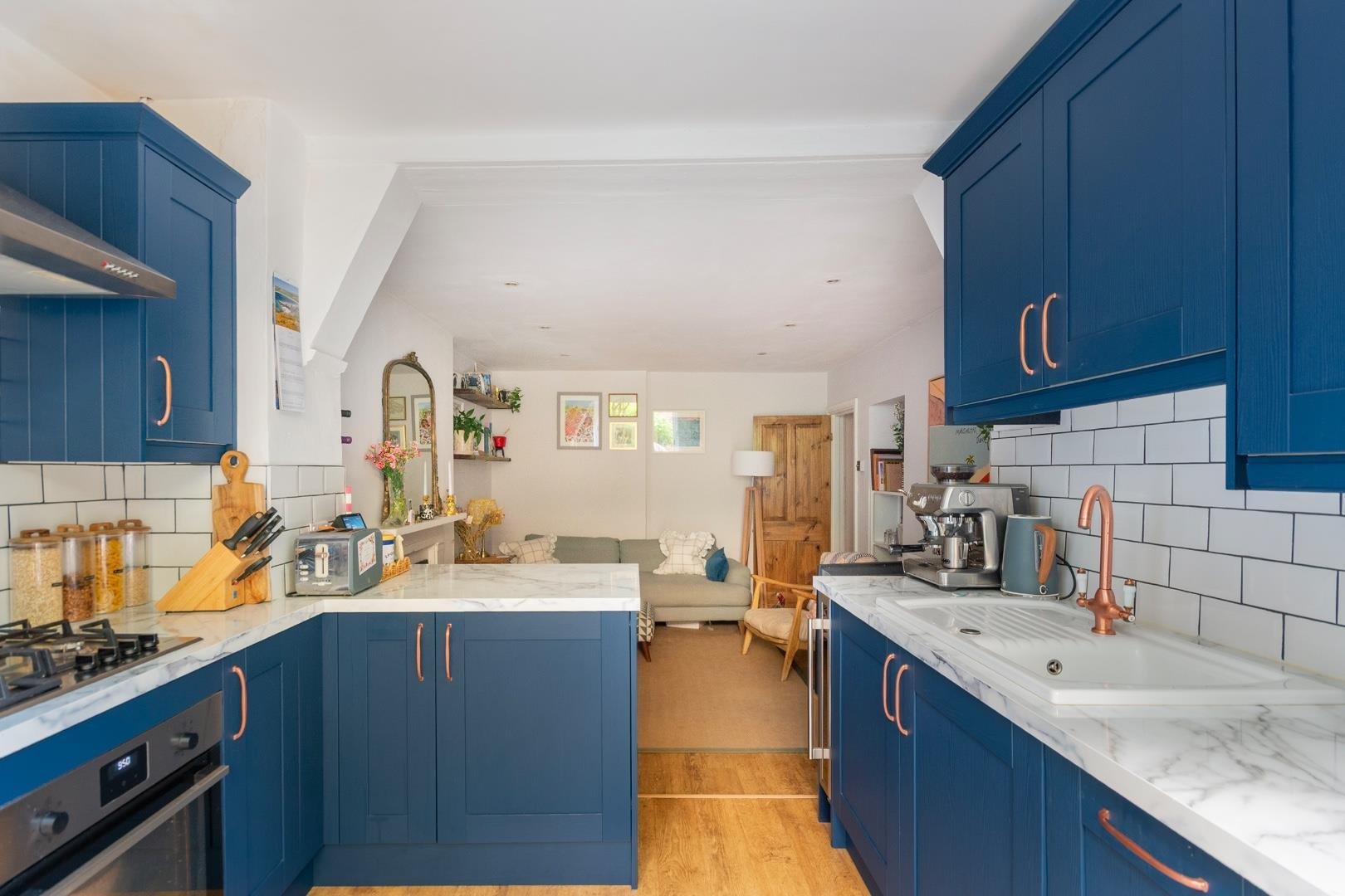 Westbourne place clifton 33930249 g0 f2 wpcn kitchen a