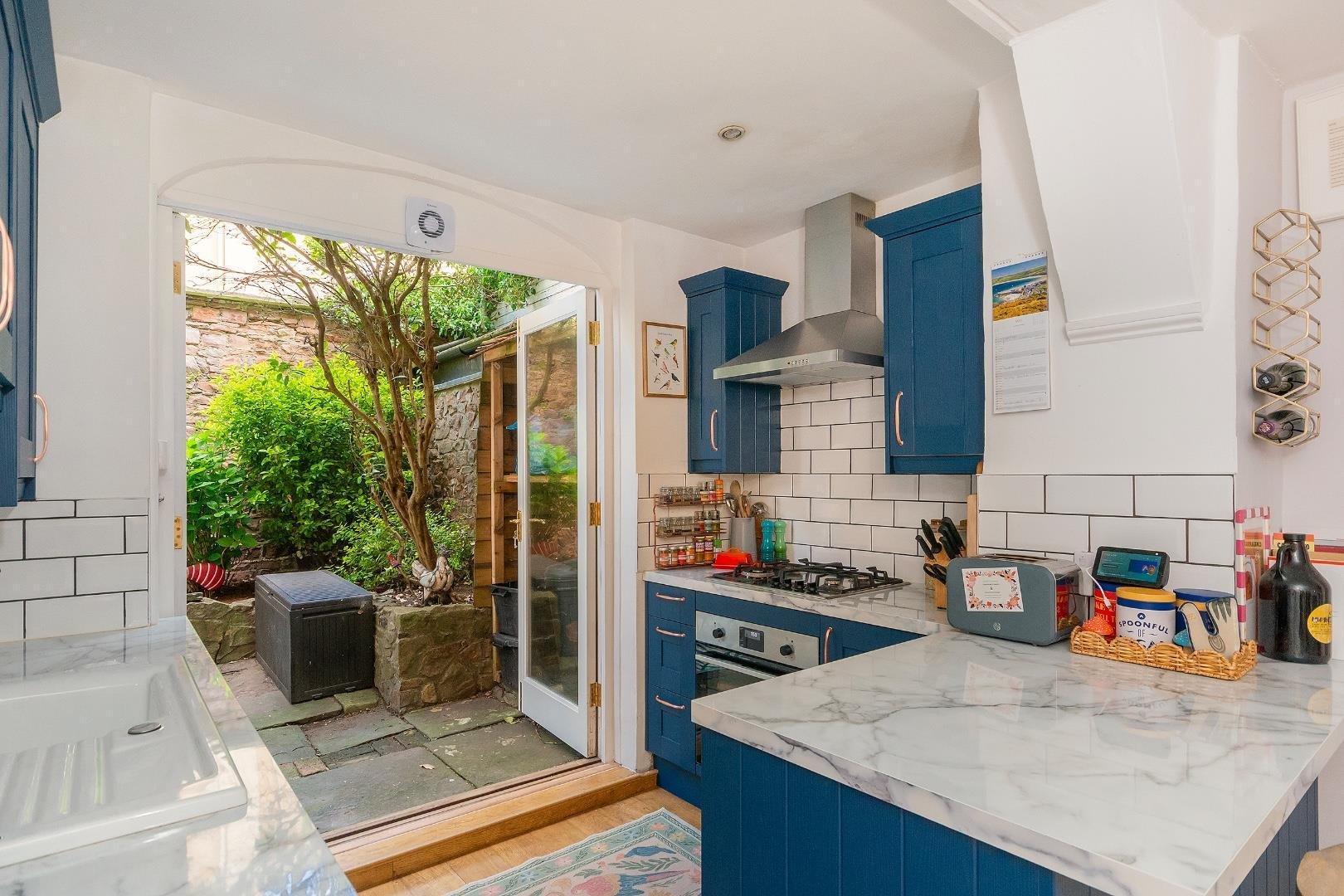 Westbourne place clifton 33930249 g0 f2 wpcn kitchen b