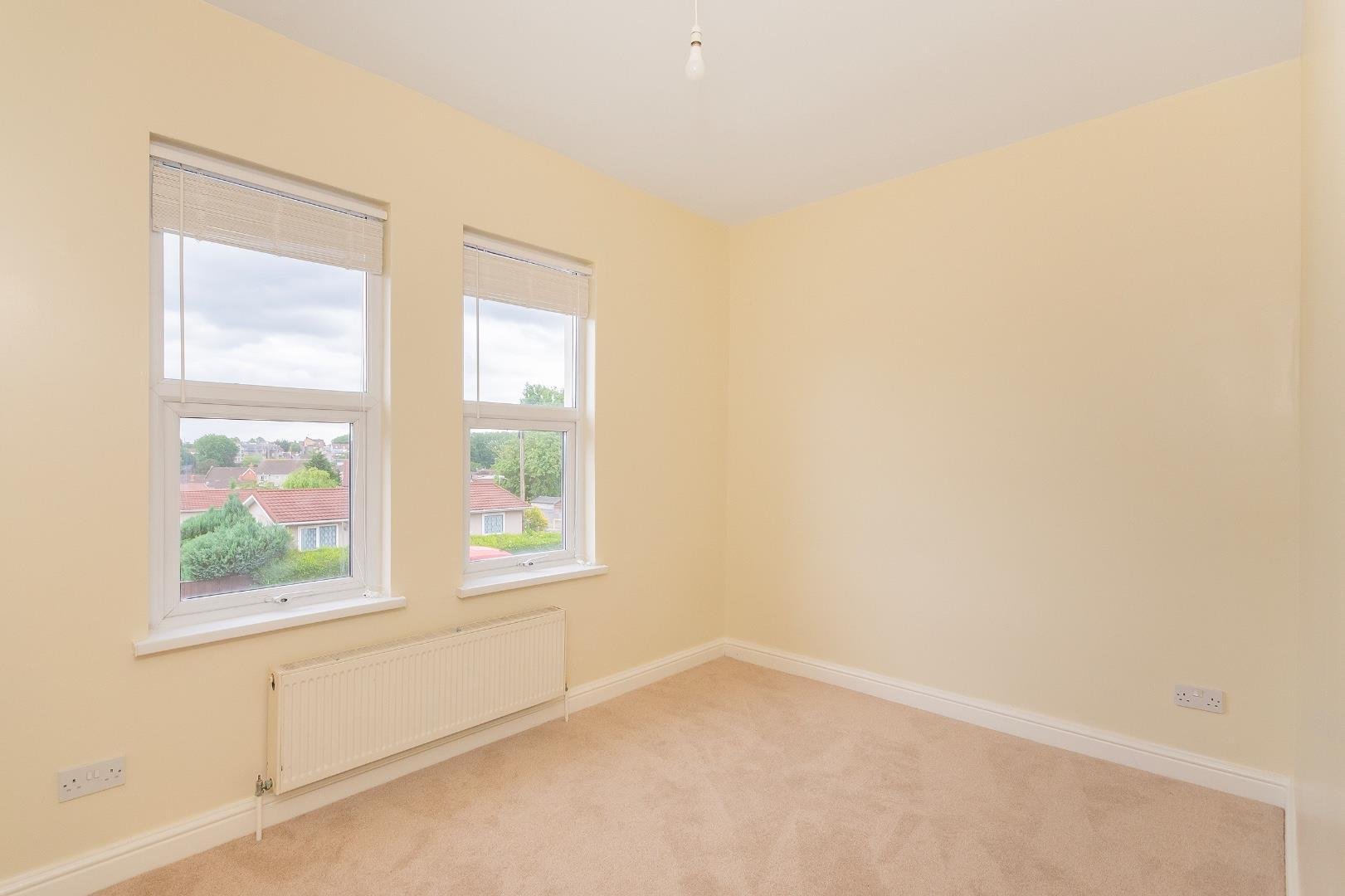 Whitehall road whitehall 34789053 4 w9 r5 awh bedroom c