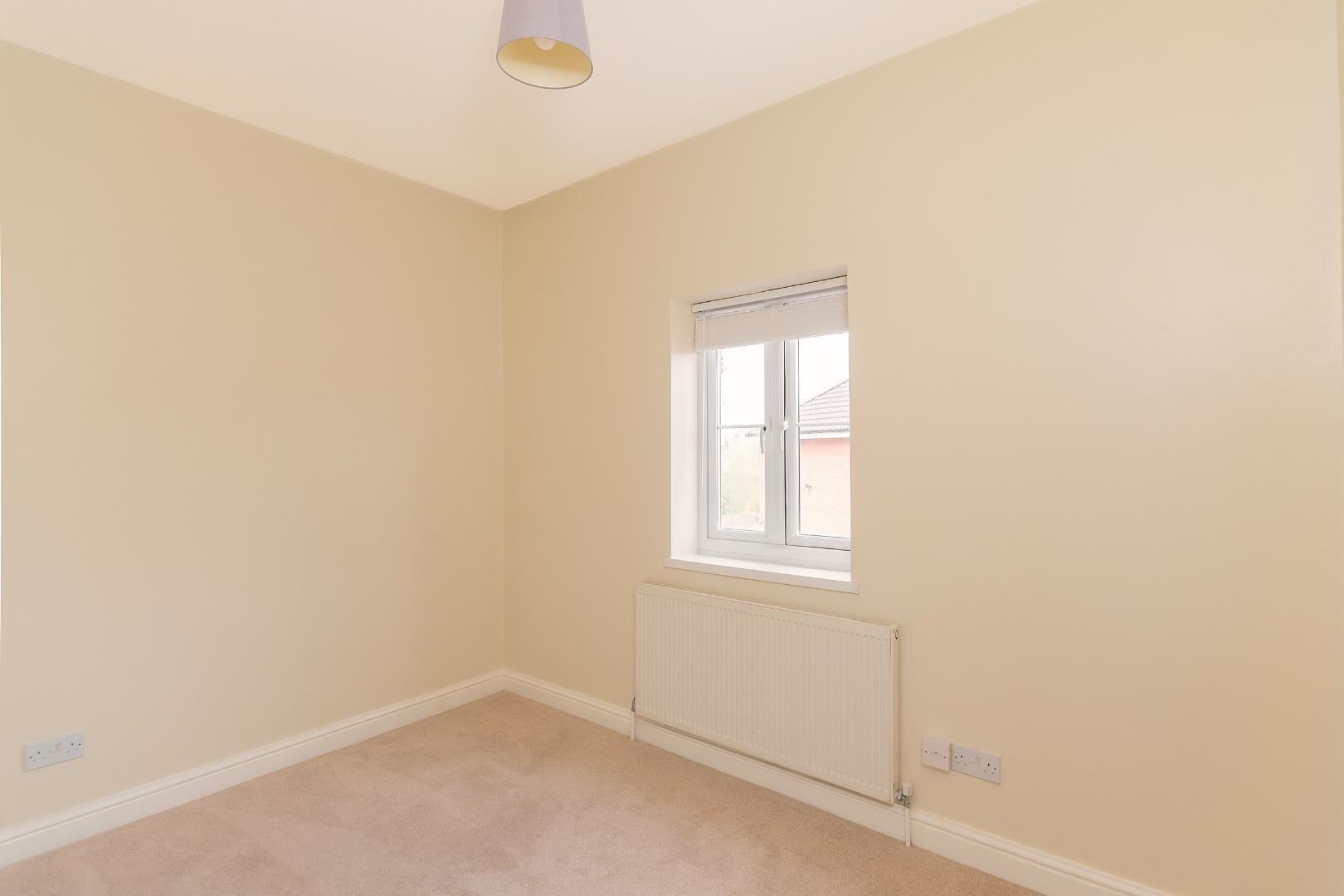 Whitehall road whitehall 34789053 4 w9 r5 awh bedroom f