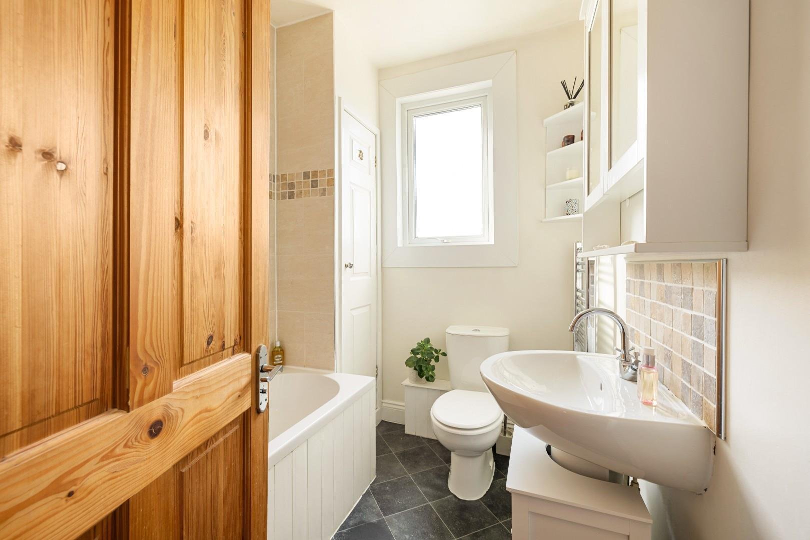Wick road brislington 34571198 char8210