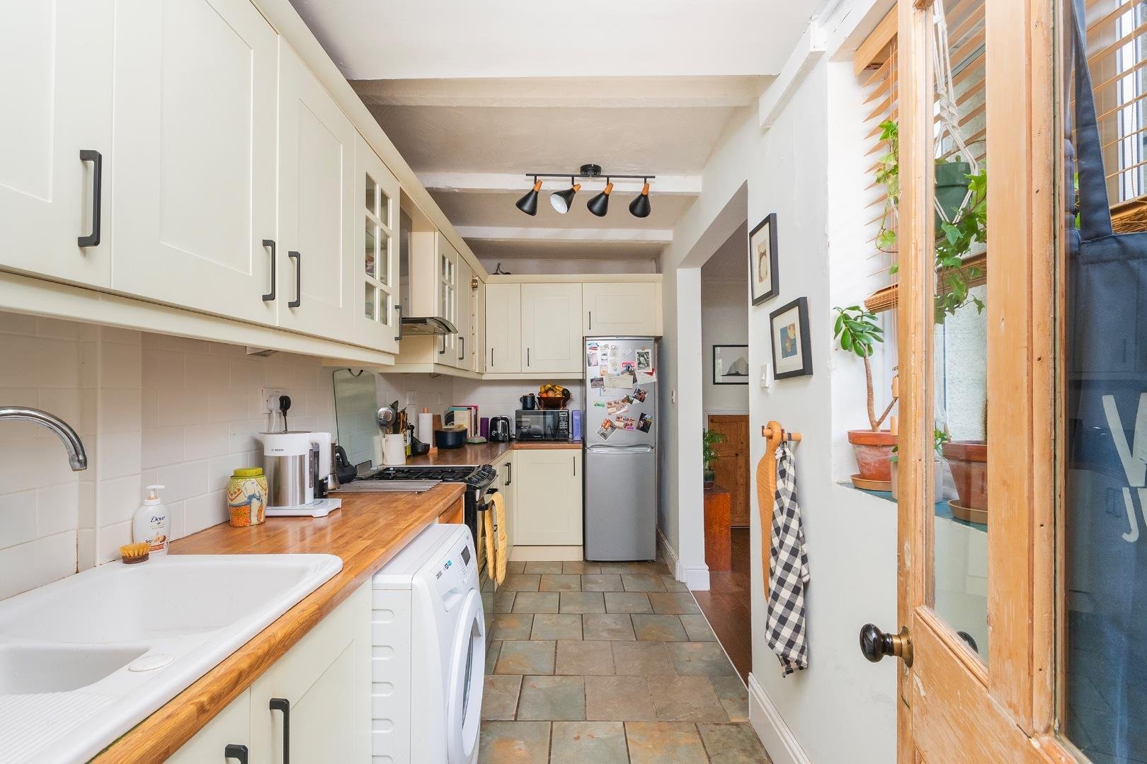 William street totterdown 33177594 2 ws5 tn kitchen c