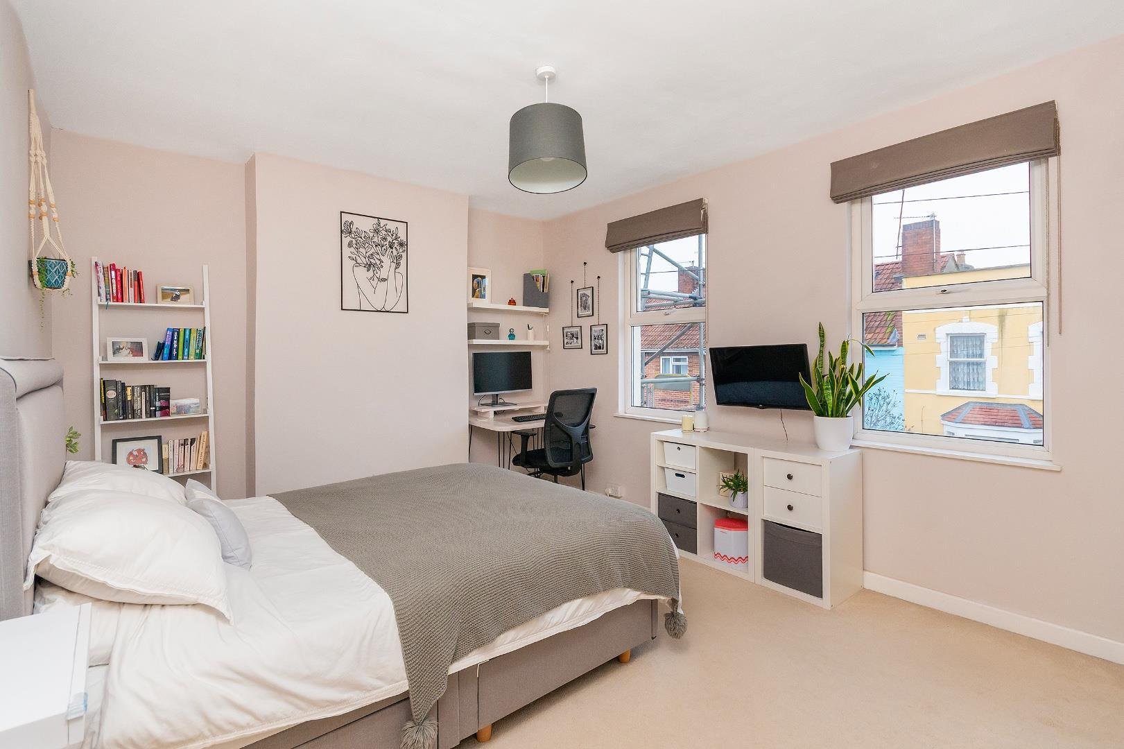 William street totterdown 34404050 5 w0 sbtn bedroom h
