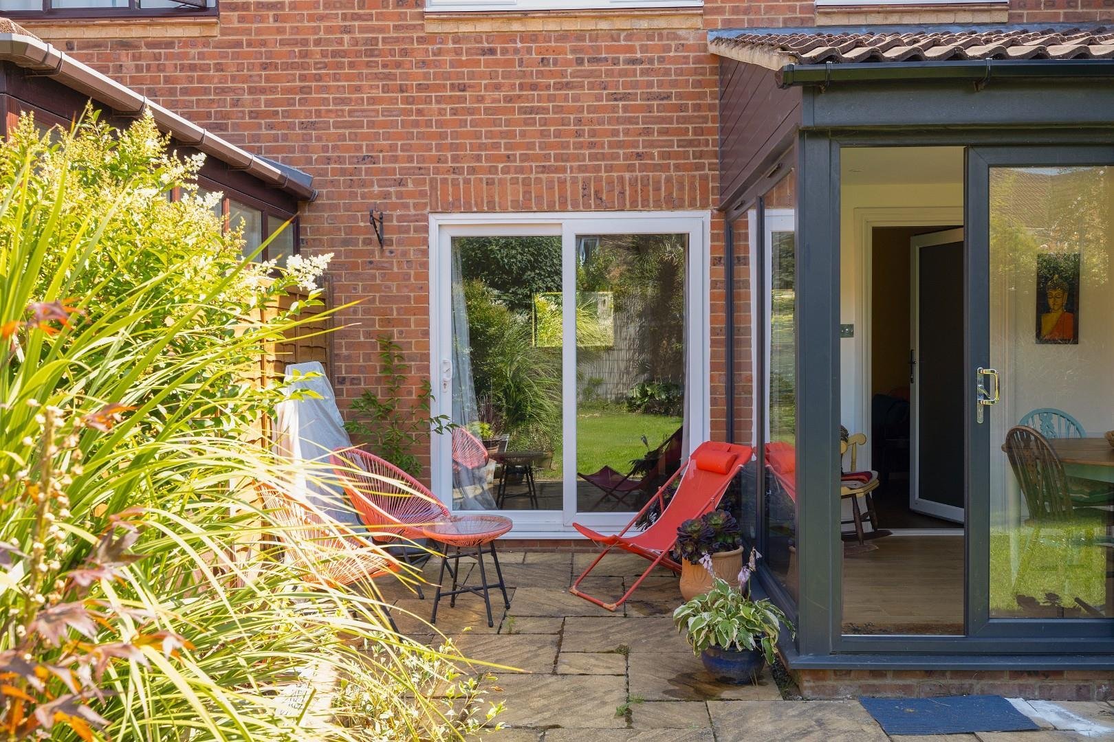 Willow bed close fishponds 33736690 cd7 a1554