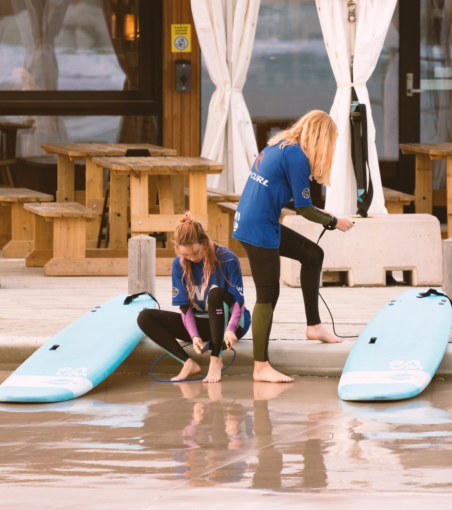 Surf Club 4